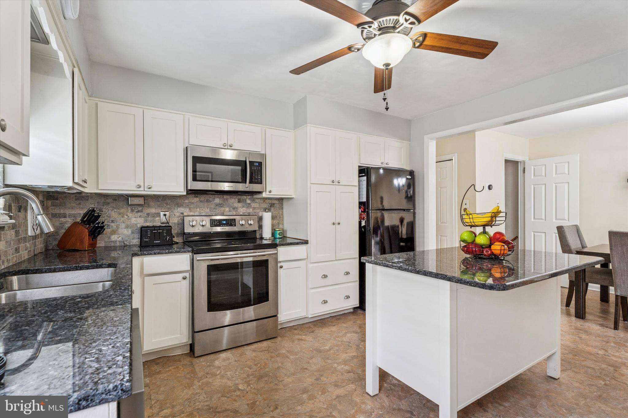 Norristown, PA 19401,1405 NEW HOPE ST