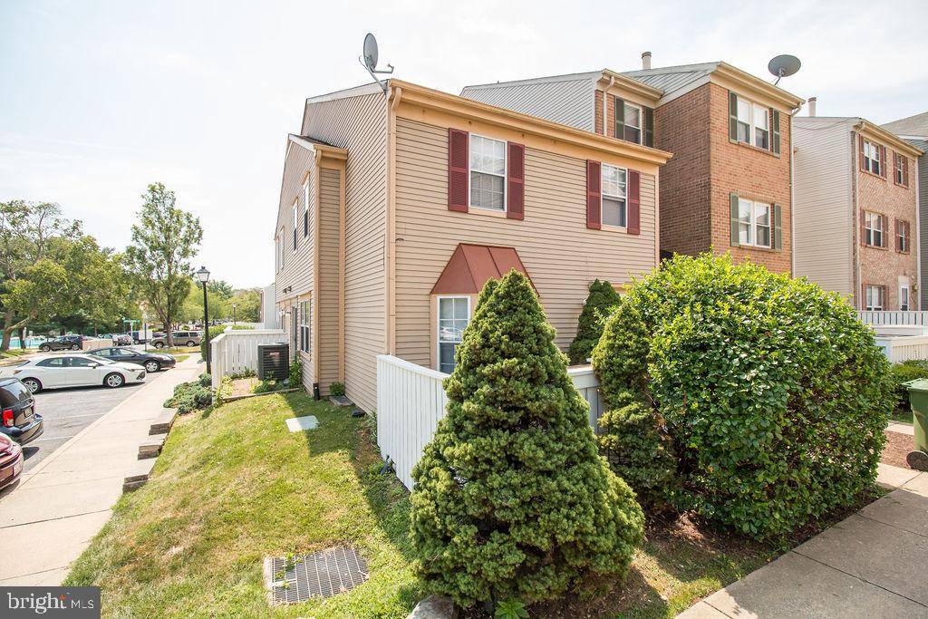 Germantown, MD 20876,11400 APPLEDOWRE WAY #57