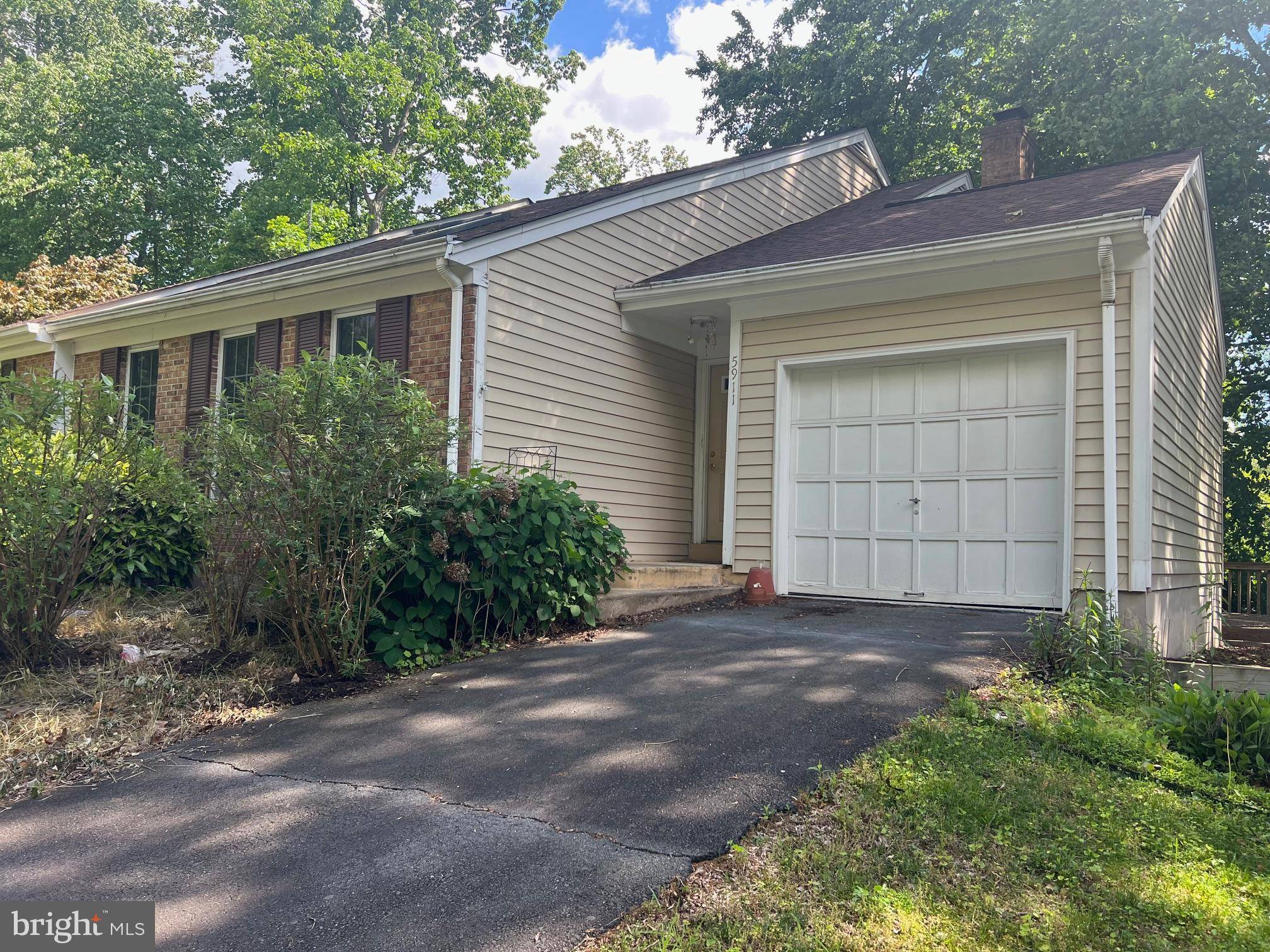 Burke, VA 22015,5911 WOOD SORRELS CT