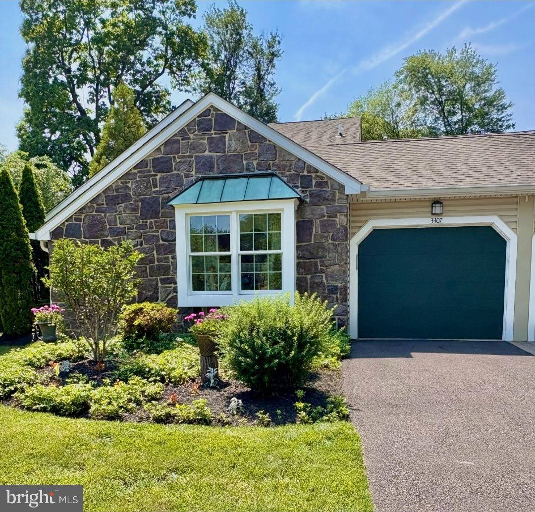 Holland, PA 18966,3307 FREEMANS LN