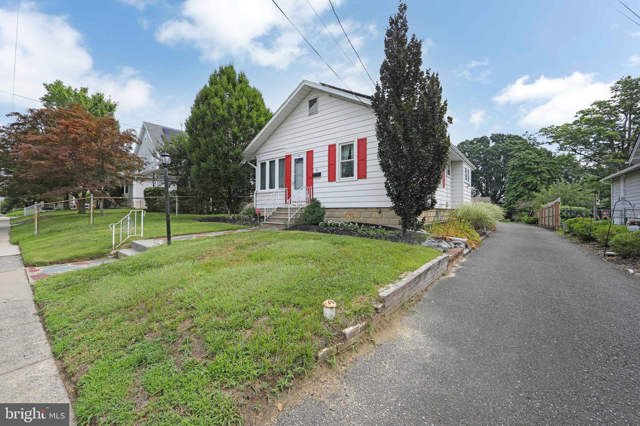 Magnolia, NJ 08049,413 N WARWICK RD