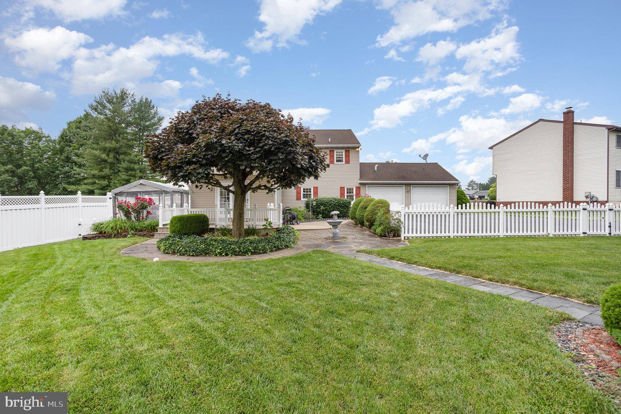 Akron, PA 17501,247 MILLER RD