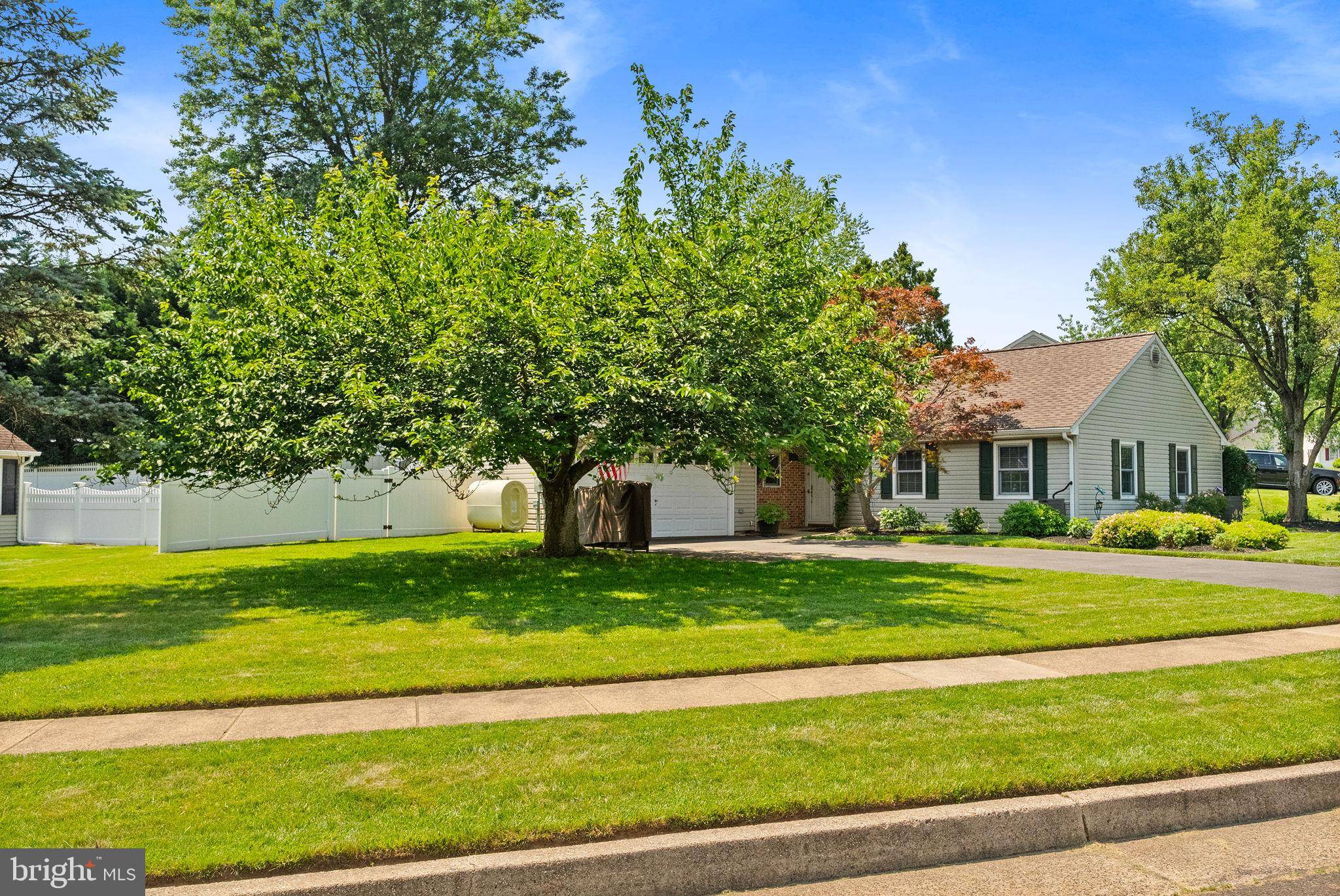 Newtown, PA 18940,24 MERIDIAN CIR