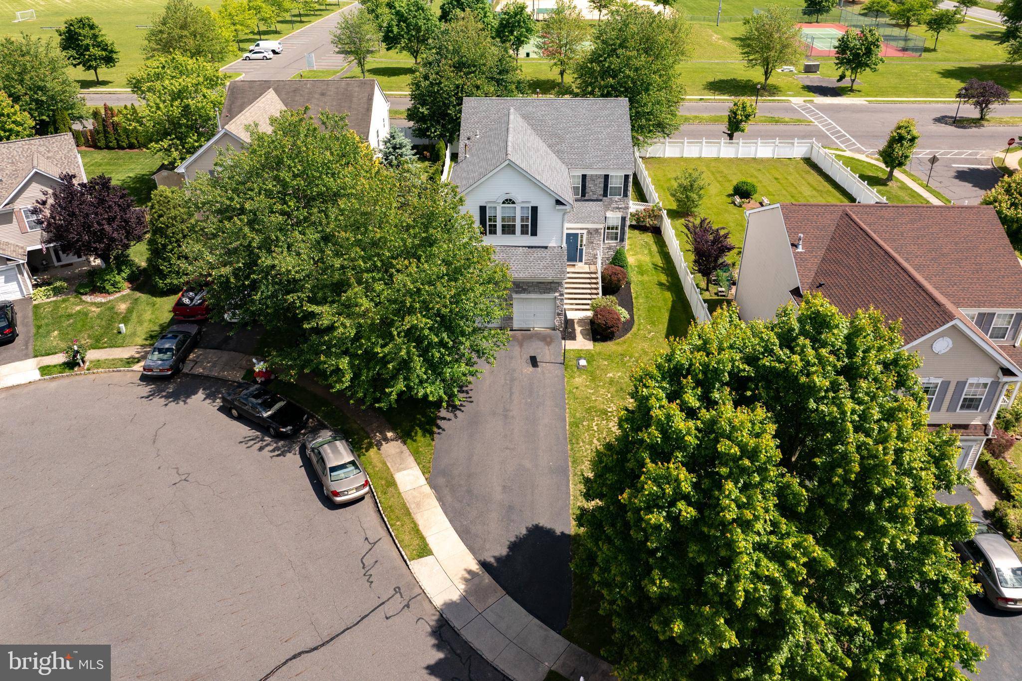 Columbus, NJ 08022,10 JASPER DR