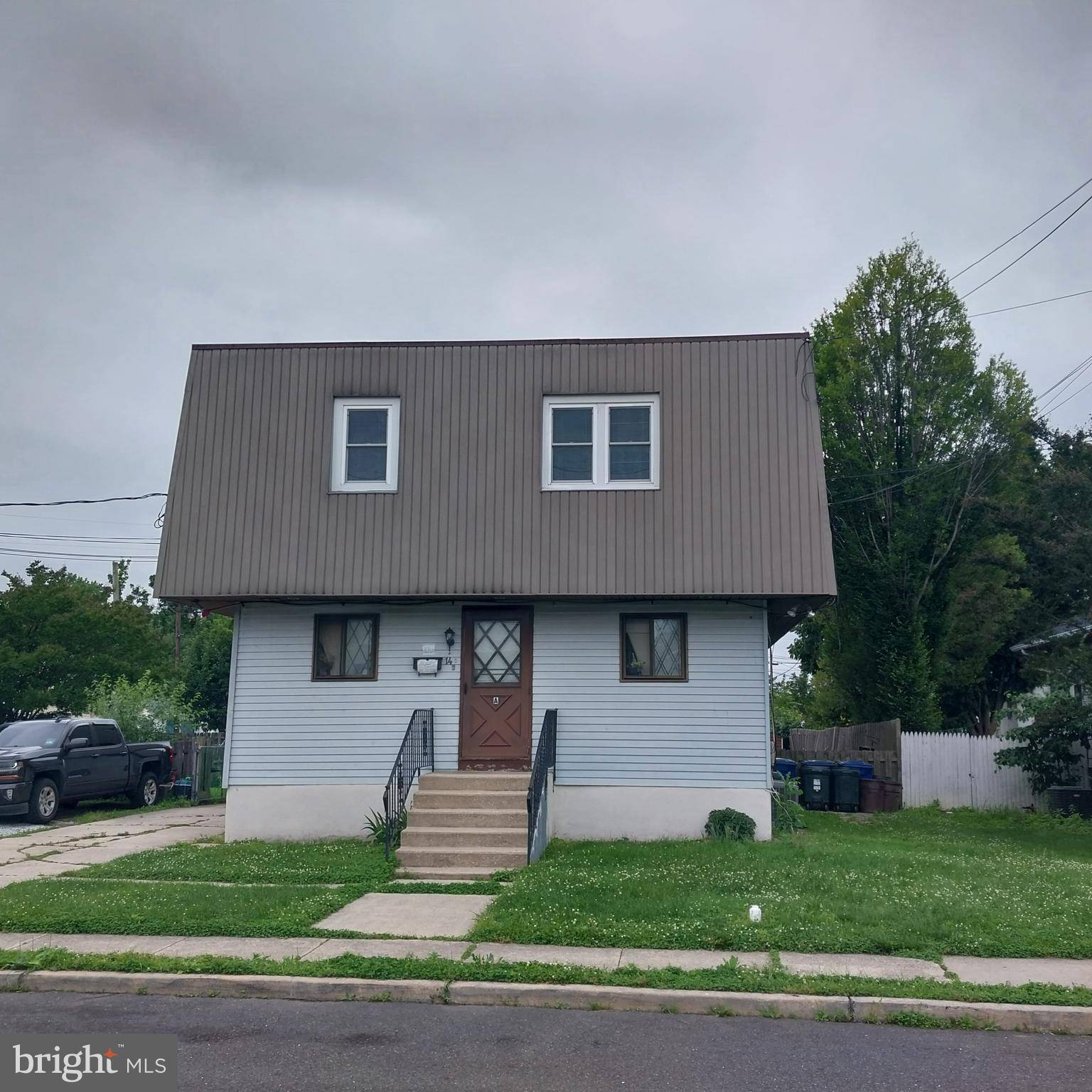 Maple Shade, NJ 08052,14 S CHESTNUT AVE