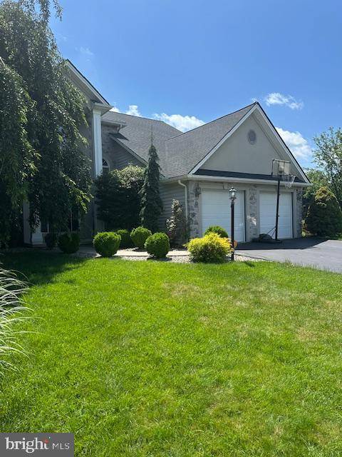 Hershey, PA 17033,8 JACOBS CREEK DR