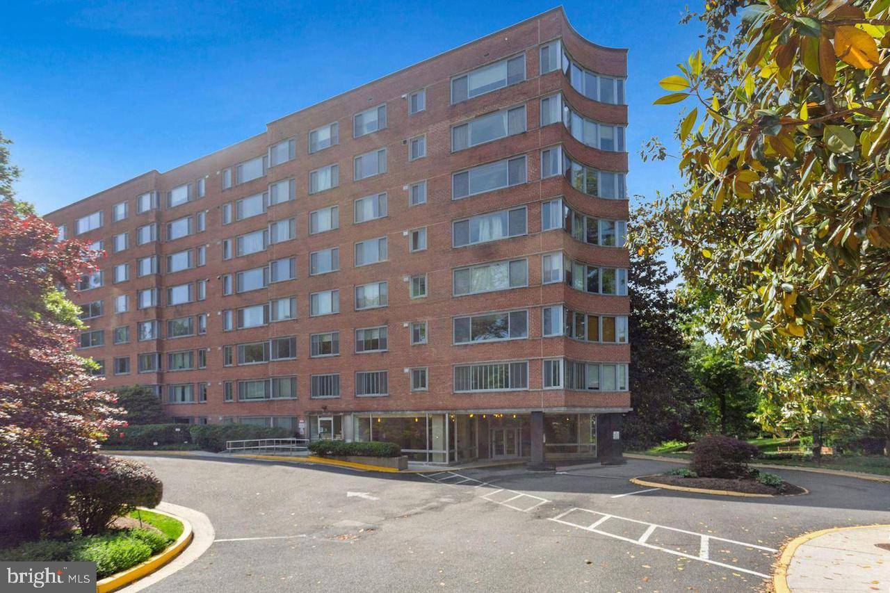 Washington, DC 20016,4200 CATHEDRAL AVE NW #1112