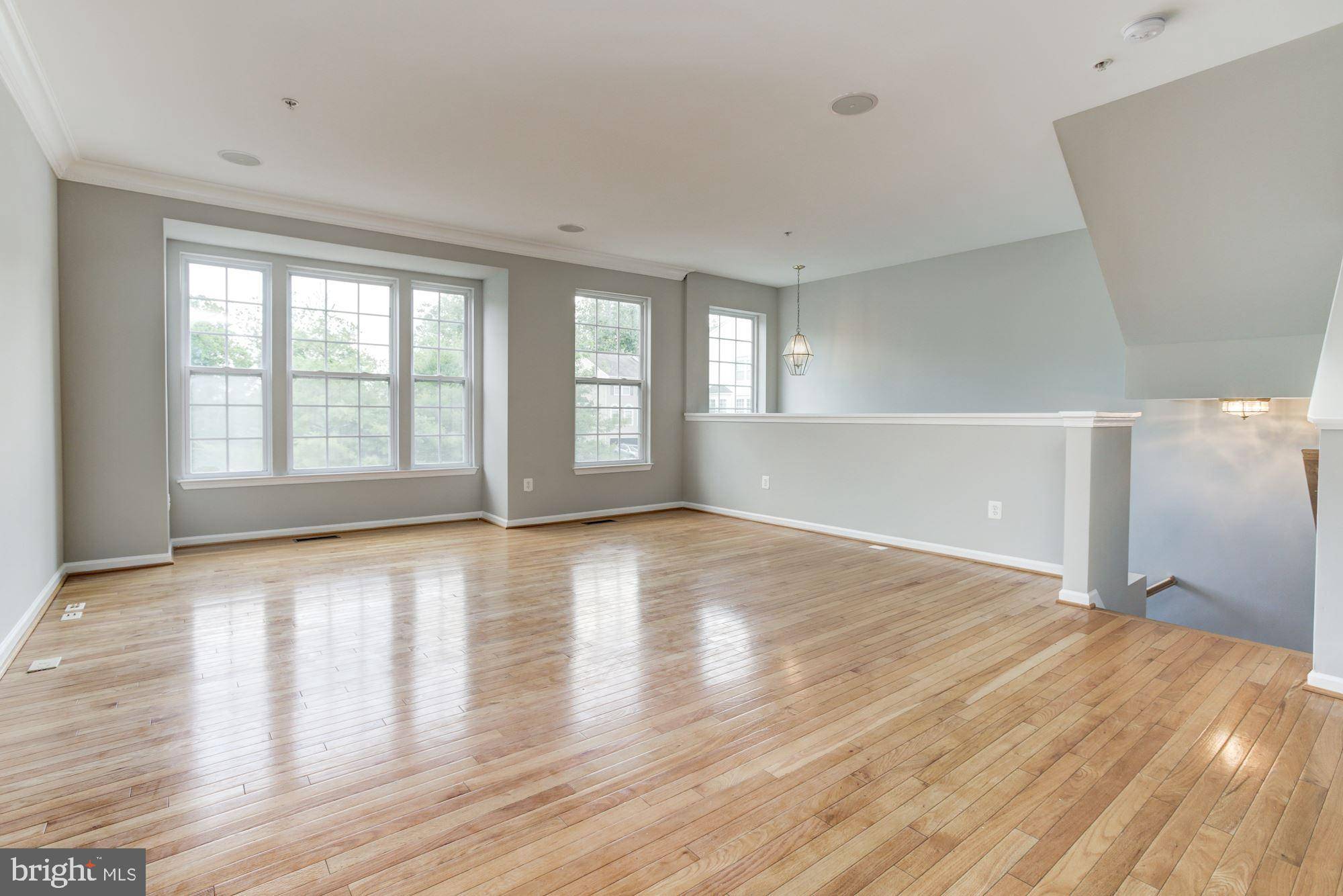 Elkridge, MD 21075,7041 WATER OAK RD #42