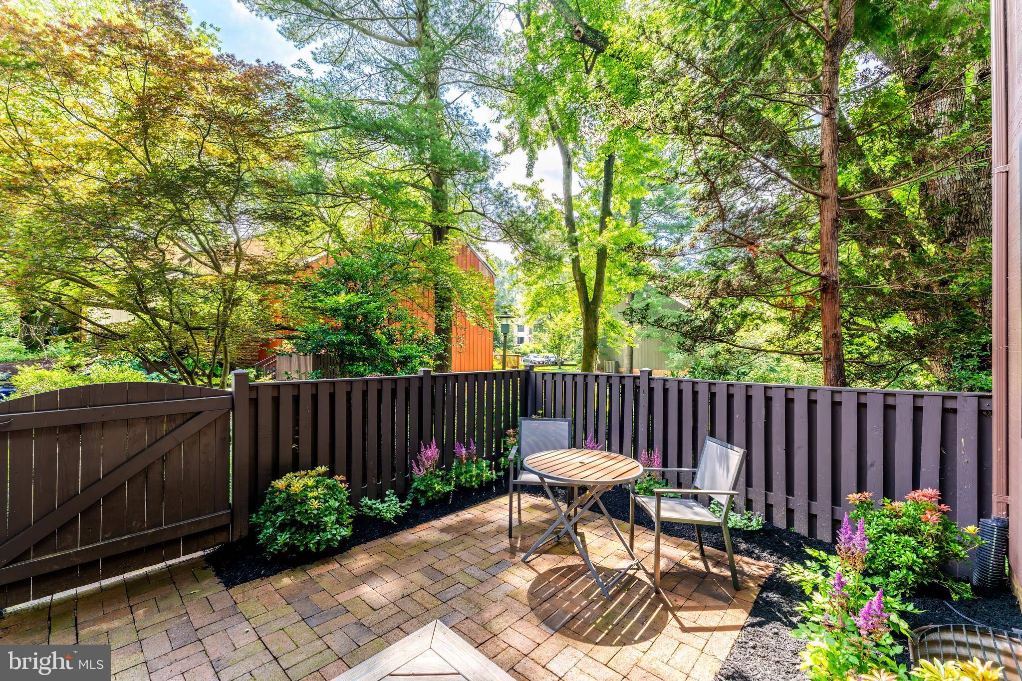 Reston, VA 20190,10909 KNIGHTS BRIDGE CT