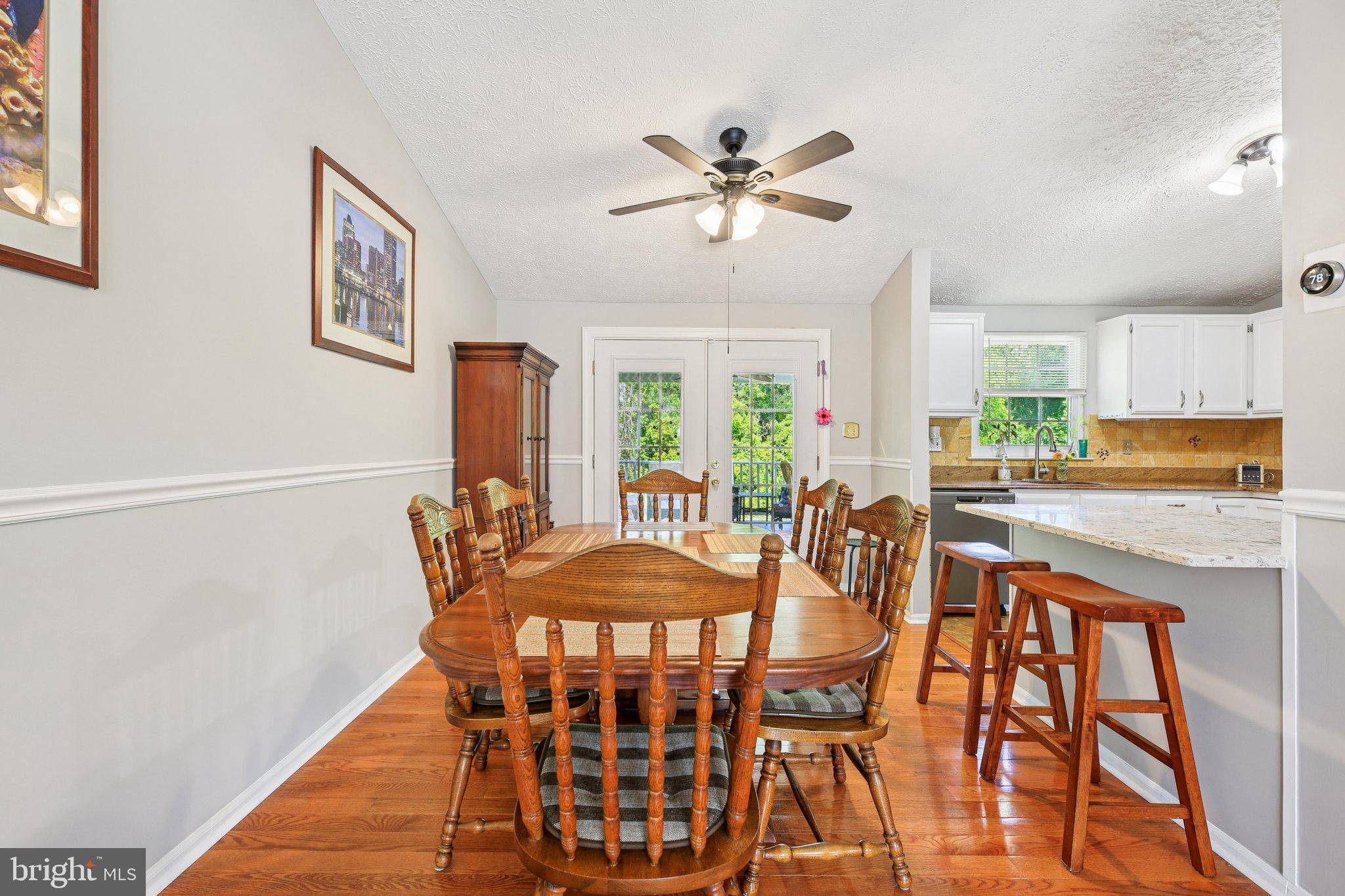Essex, MD 21221,8 YEW CT