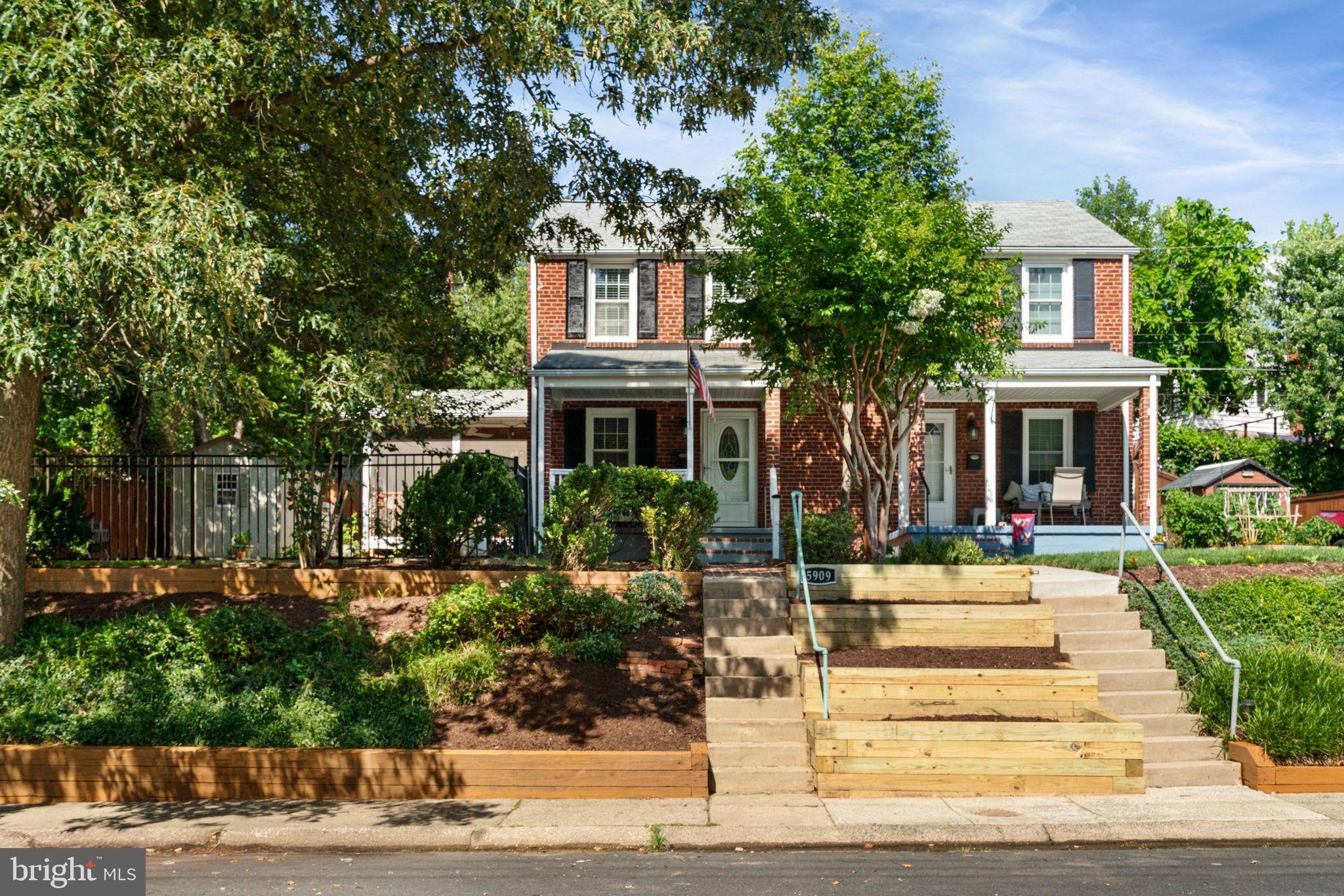 Alexandria, VA 22303,5909 EDGEHILL DR