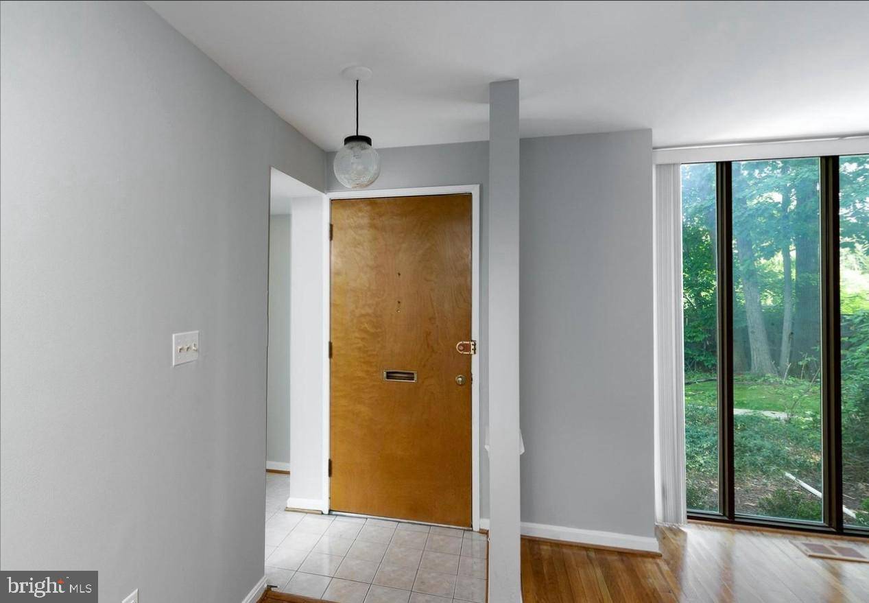 Potomac, MD 20854,7952 INVERNESS RIDGE ROAD
