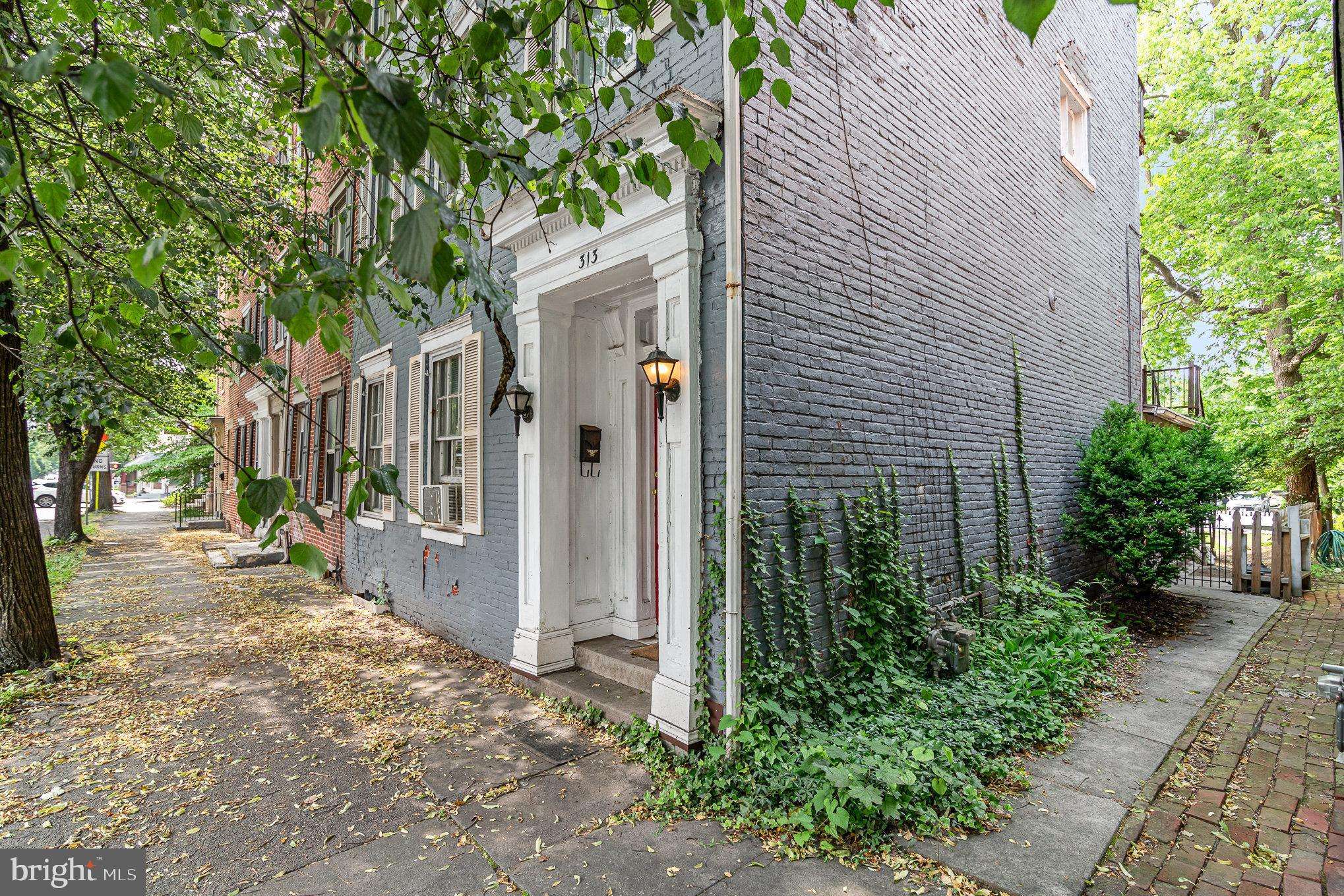 Mechanicsburg, PA 17055,313 E MAIN ST