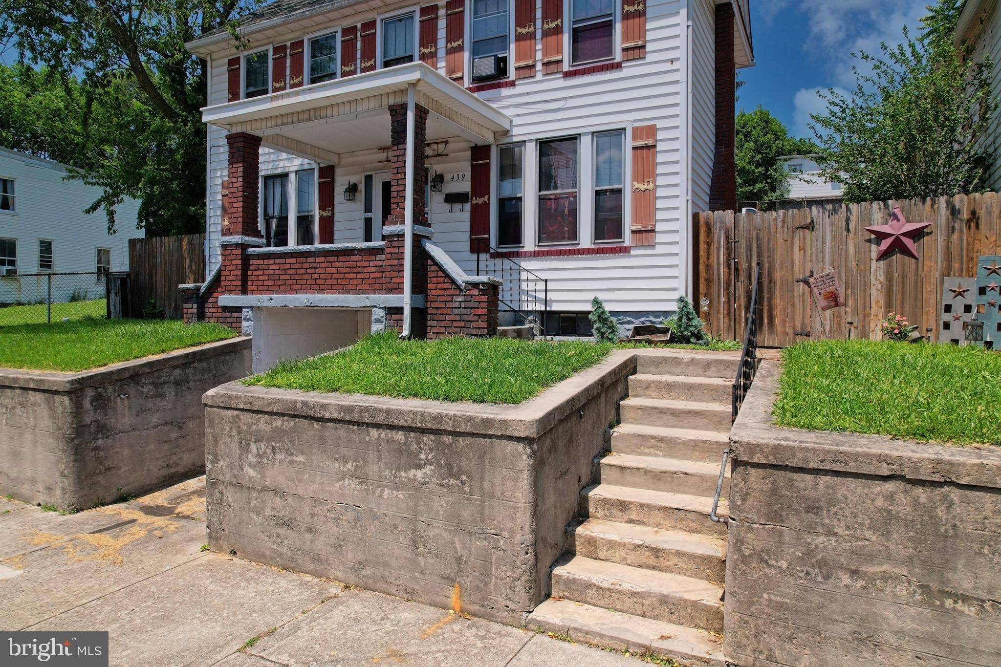 Cumberland, MD 21502,439 COLUMBIA ST