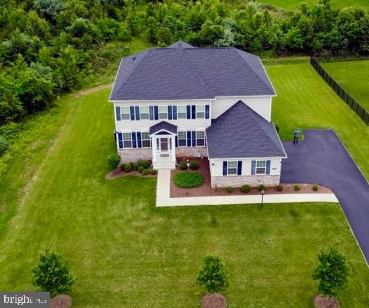 Chantilly, VA 20152,42544 ROUGH ROCK CT