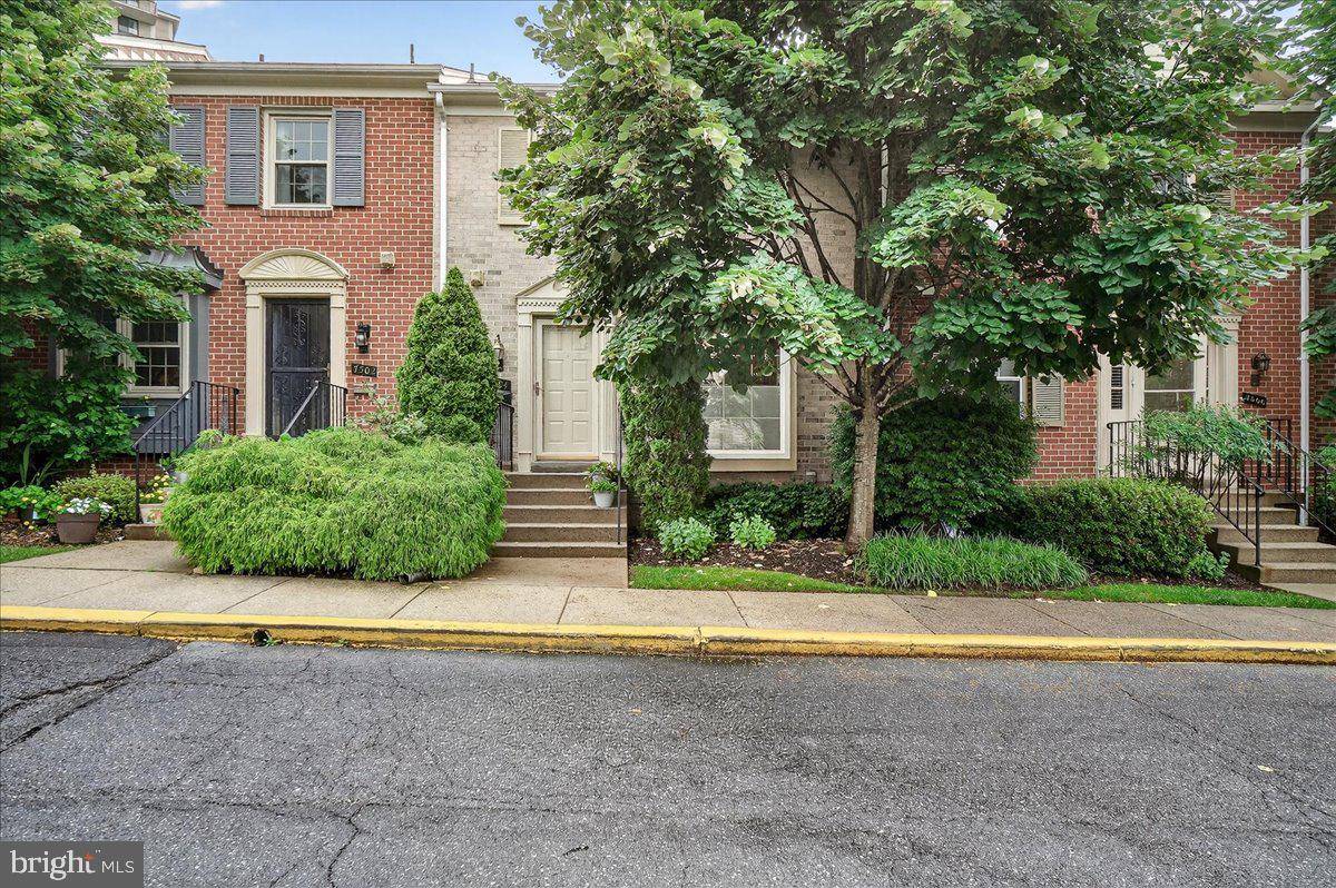 Bethesda, MD 20817,7504 WESTLAKE TER #25