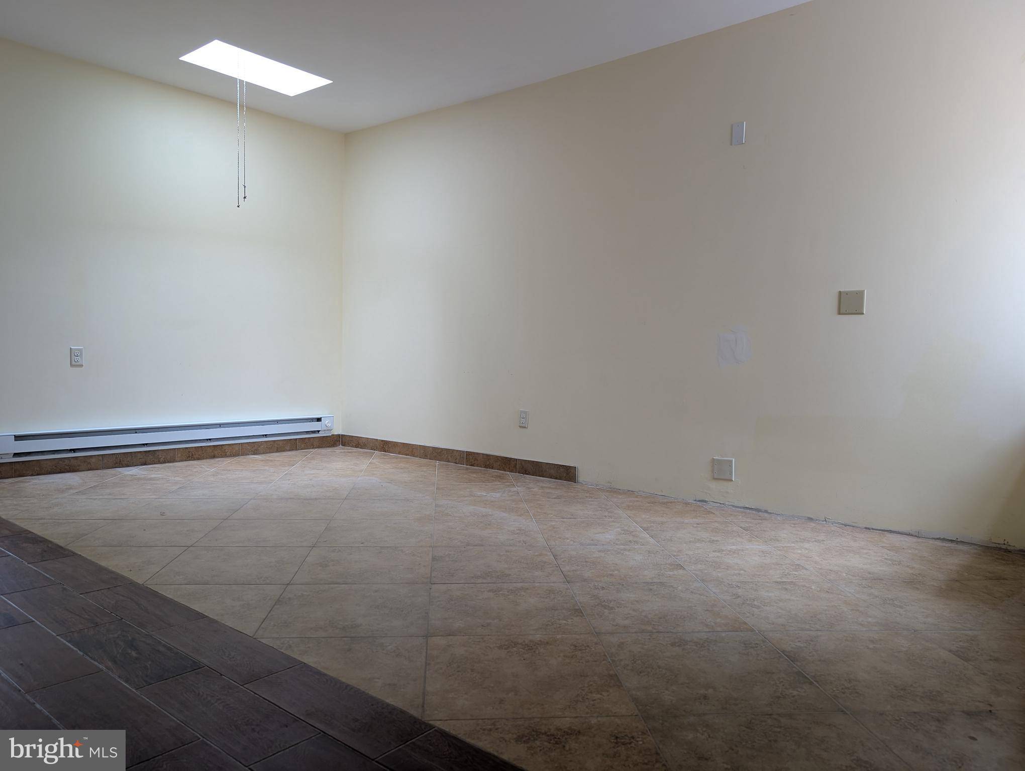 Philadelphia, PA 19148,418 W RITNER ST