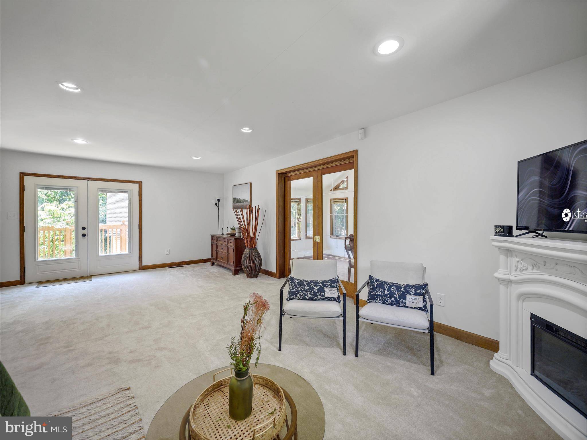Falling Waters, WV 25419,258 MERRIMACK