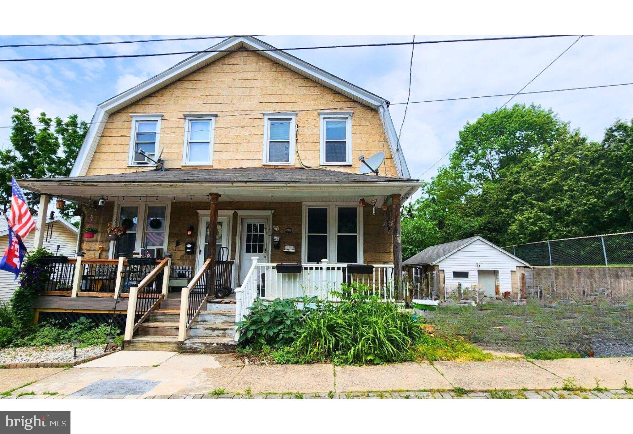 Easton, PA 18042,2463 HILLSIDE AVE