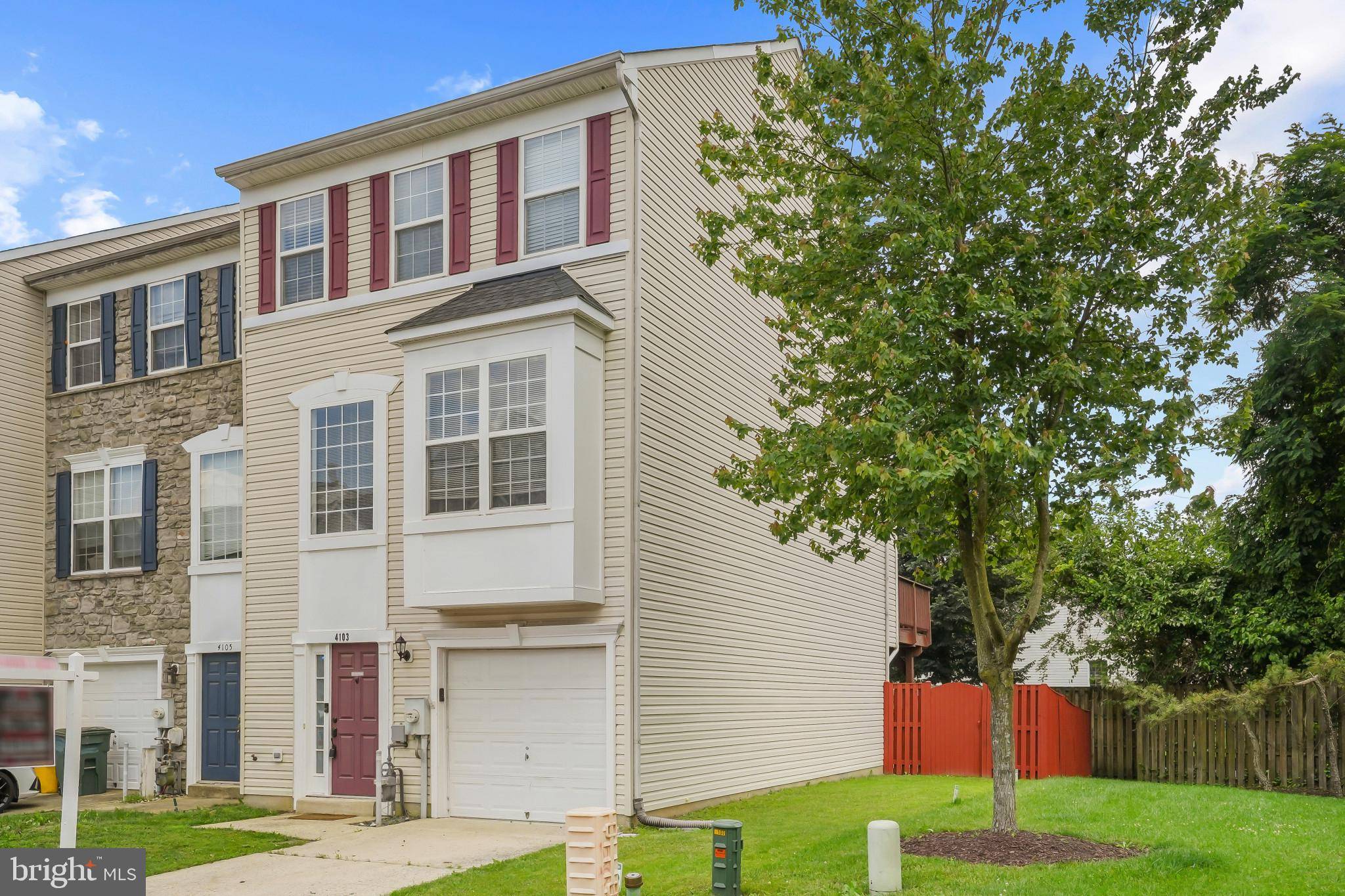 Pasadena, MD 21122,4103 APPLE LEAF CT