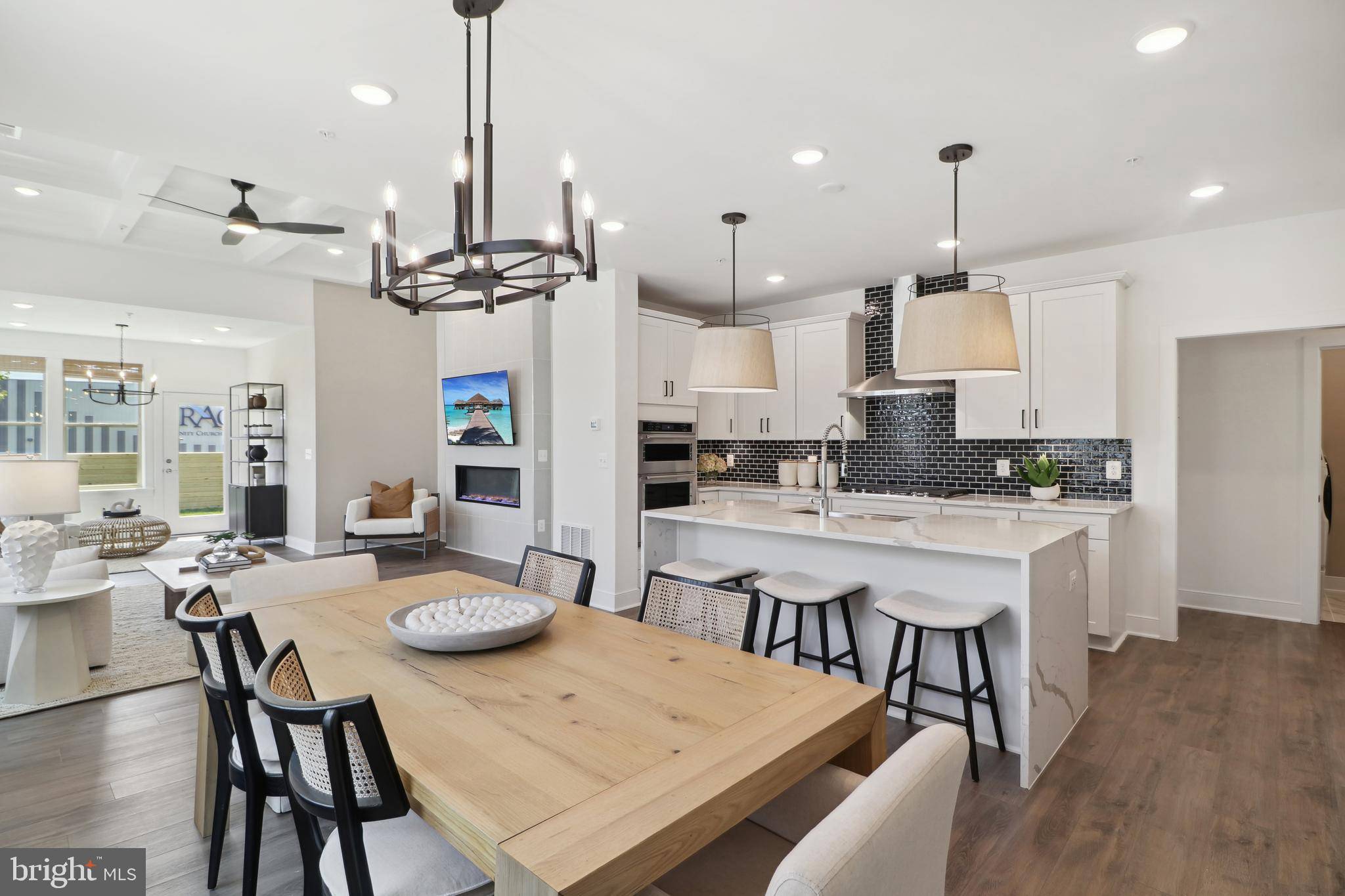 Haymarket, VA 20169,6180 AMBER LN