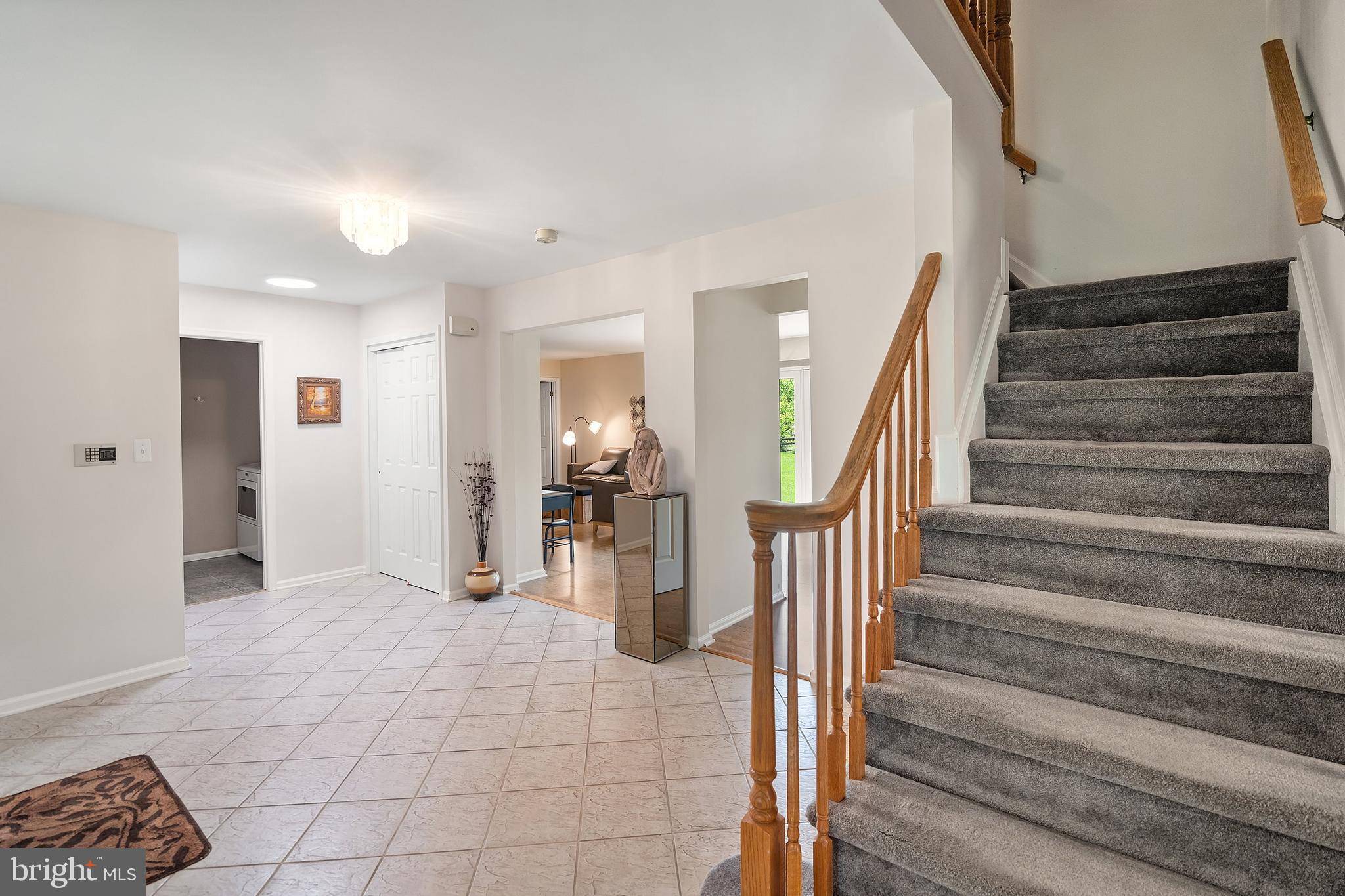 West Windsor, NJ 08550,28 AMHERST WAY