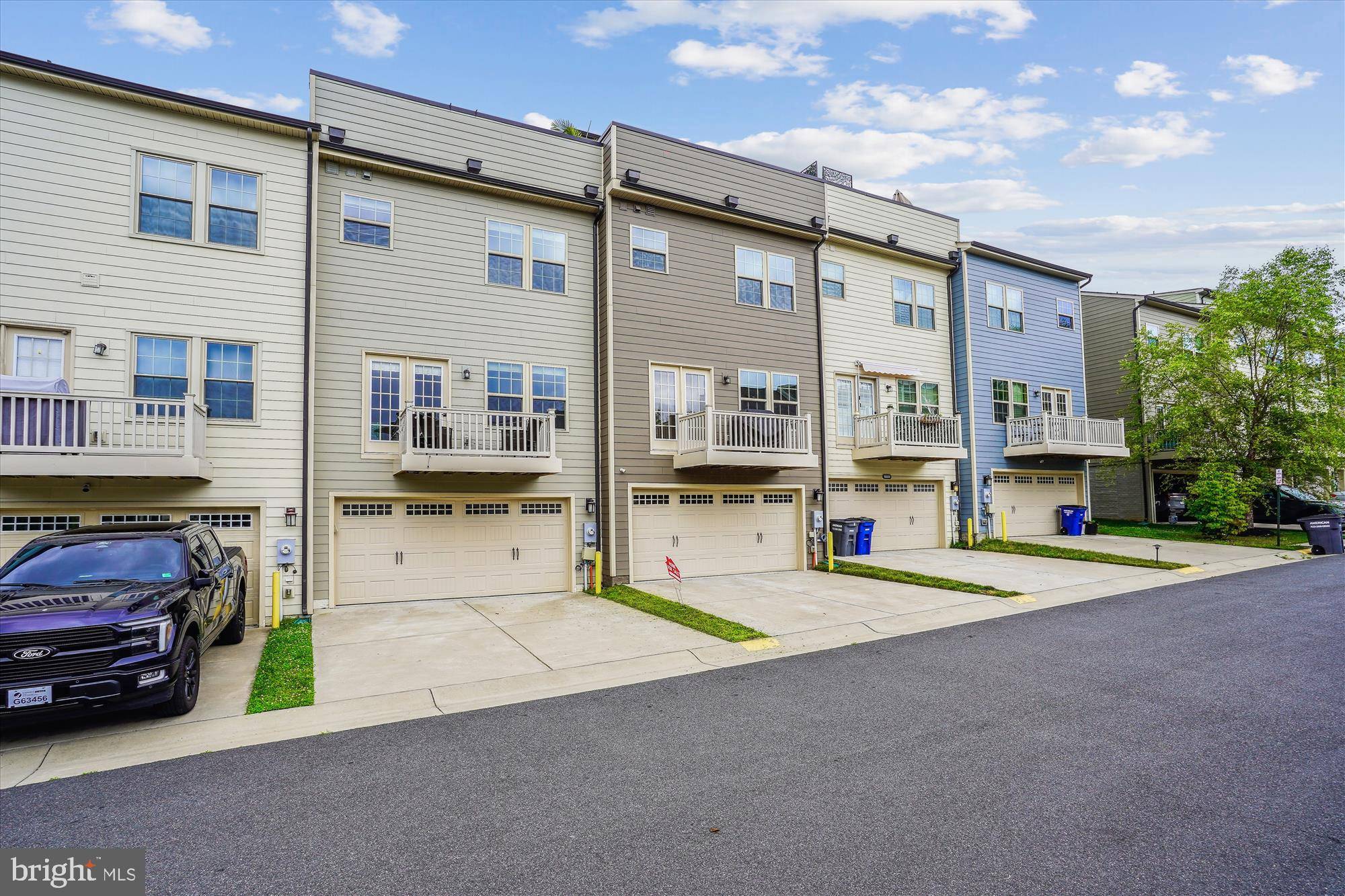 Dumfries, VA 22026,18004 RED CEDAR RD