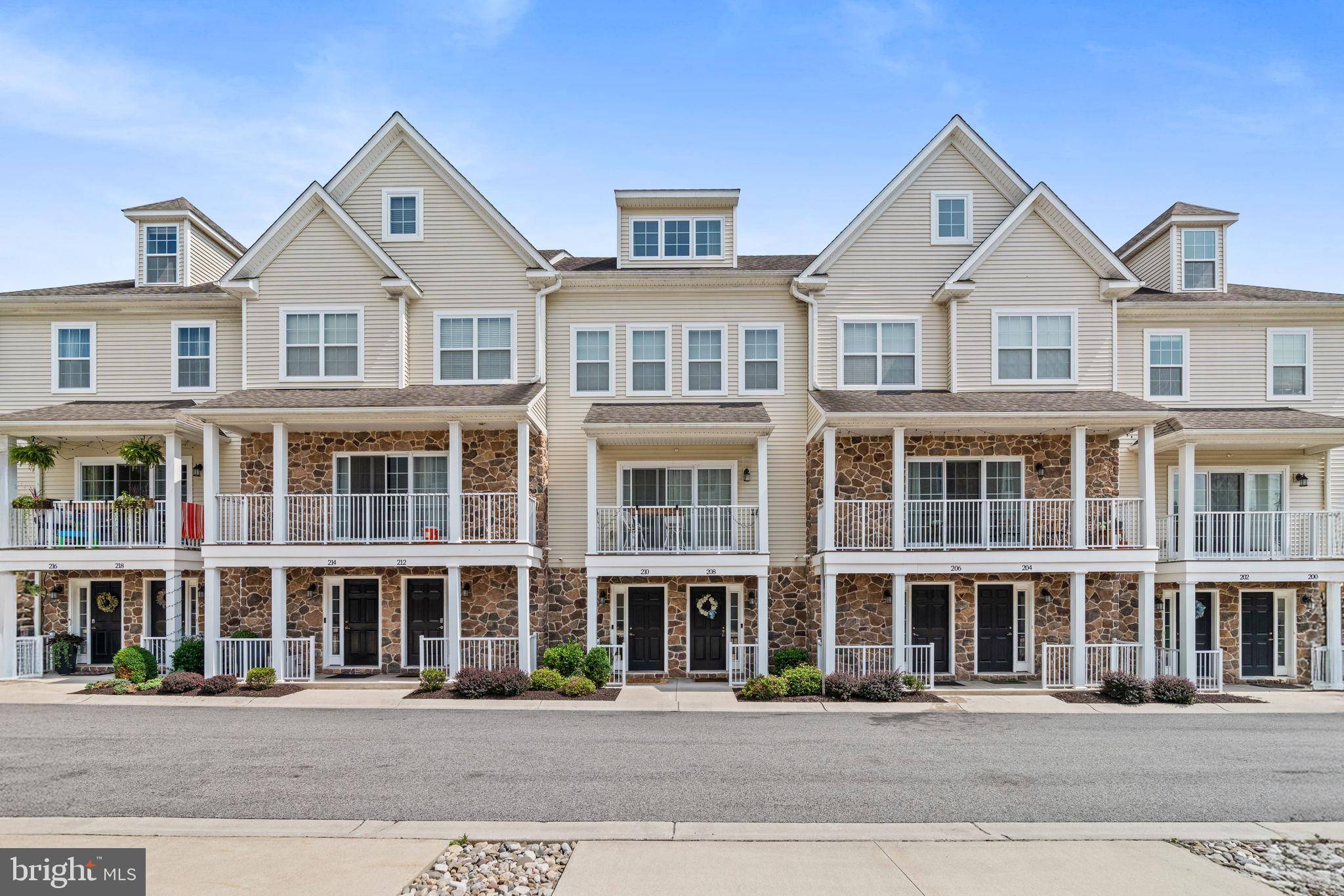 West Chester, PA 19382,210 DANA DR #73