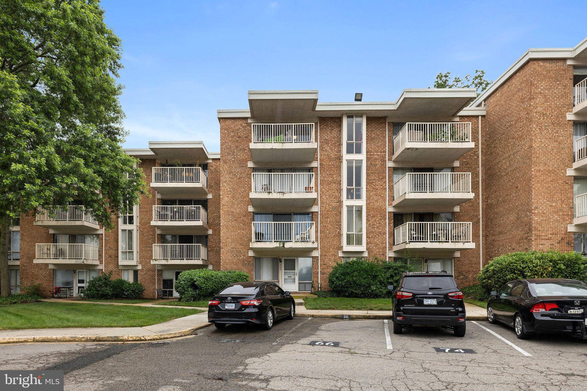 Alexandria, VA 22303,2605 HUNTINGTON AVE #66