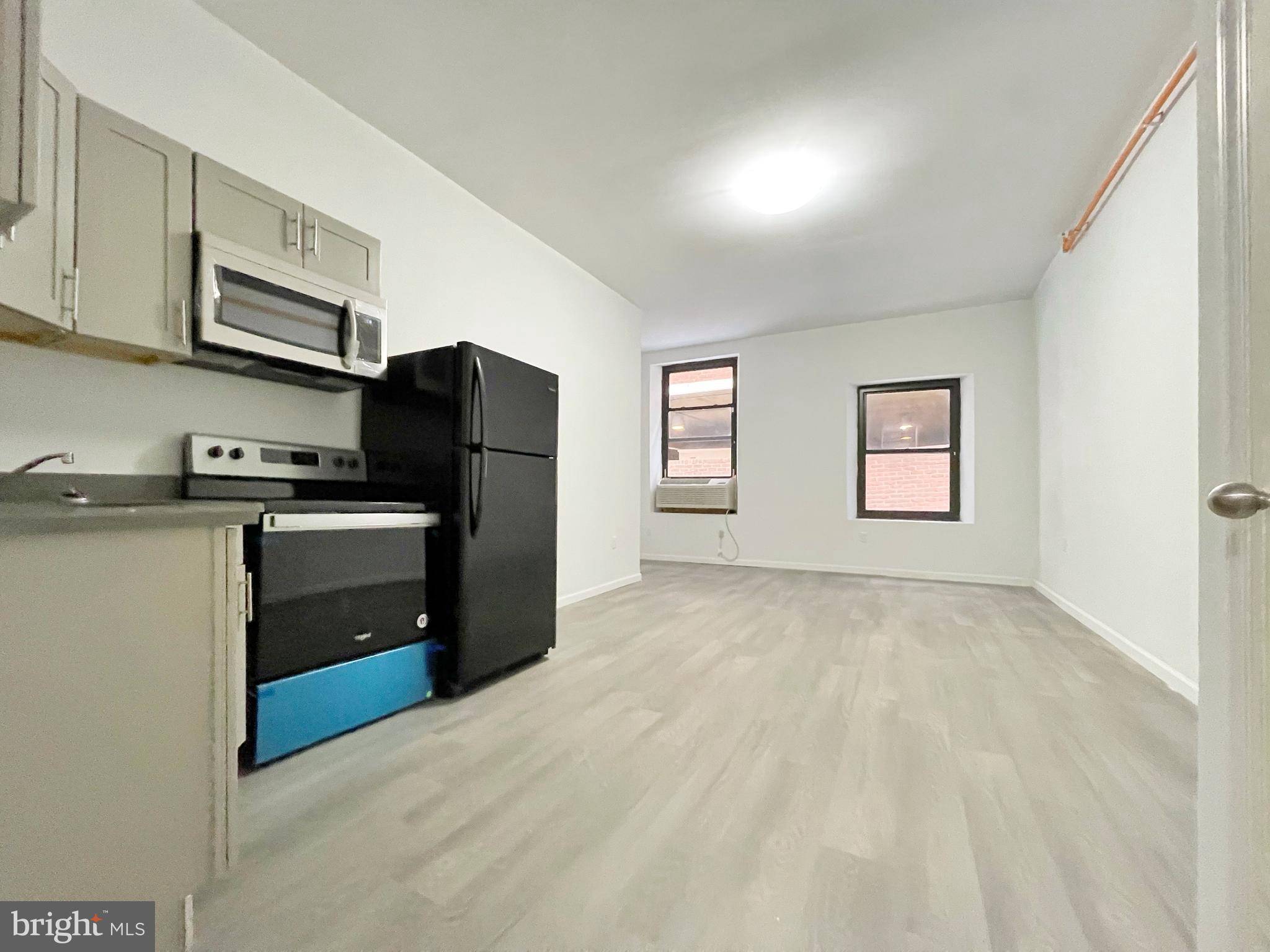 Philadelphia, PA 19106,120 CHESTNUT ST #204