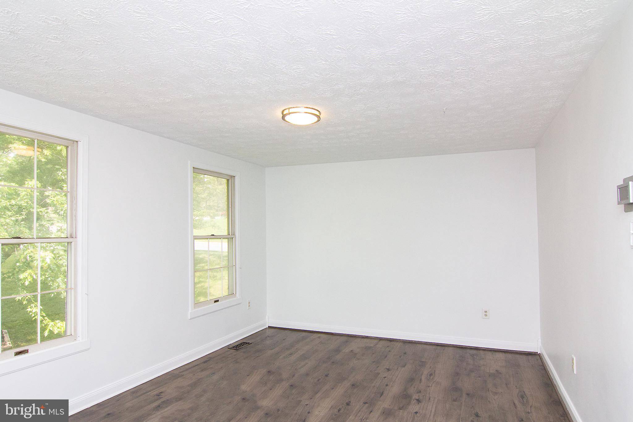 Westminster, MD 21157,89 HOOK RD