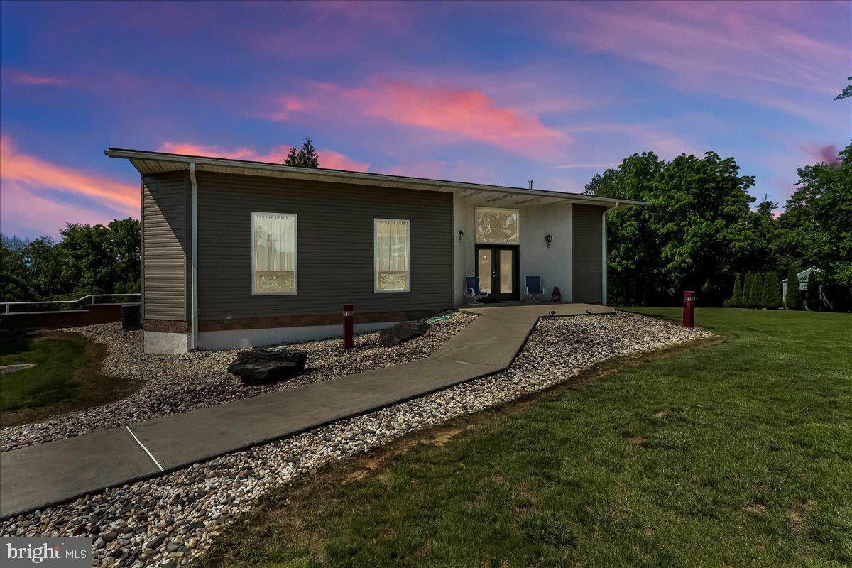 Oxford, PA 19363,15 WOOD VALLEY LN