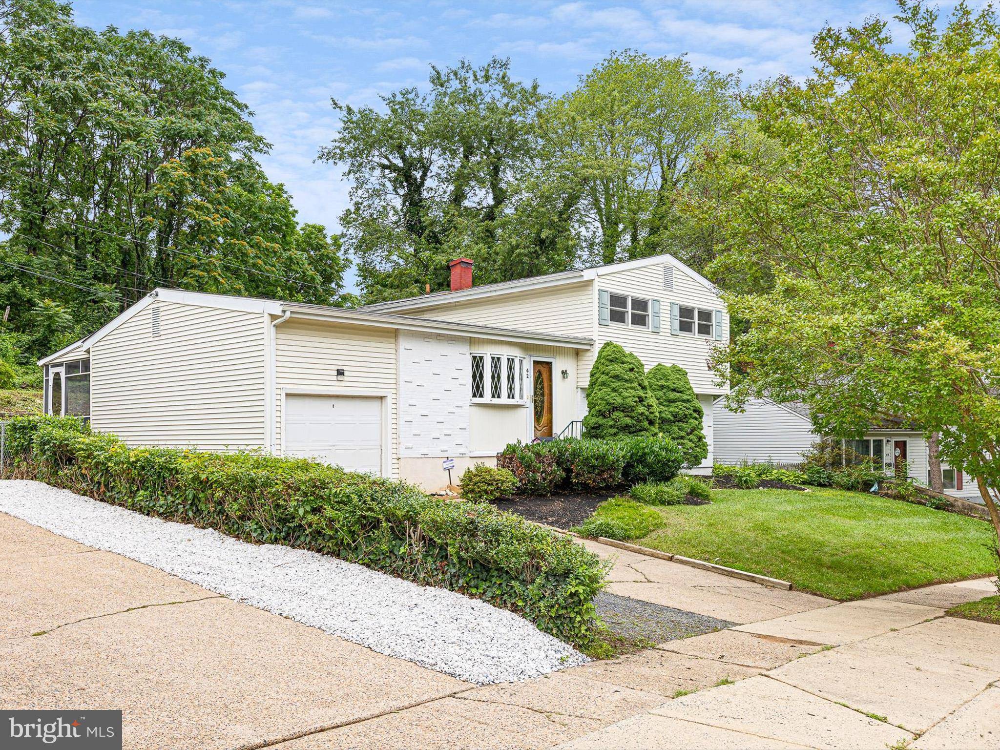 Claymont, DE 19703,42 OSAGE RD