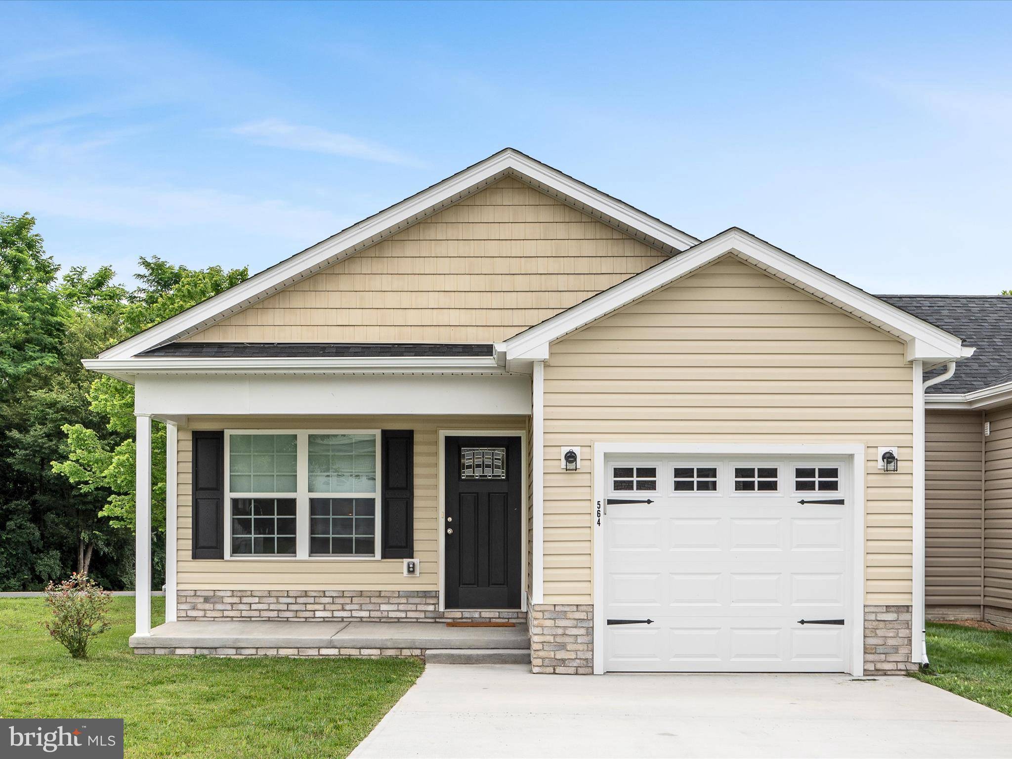 Woodstock, VA 22664,564 GREAT OAK CT