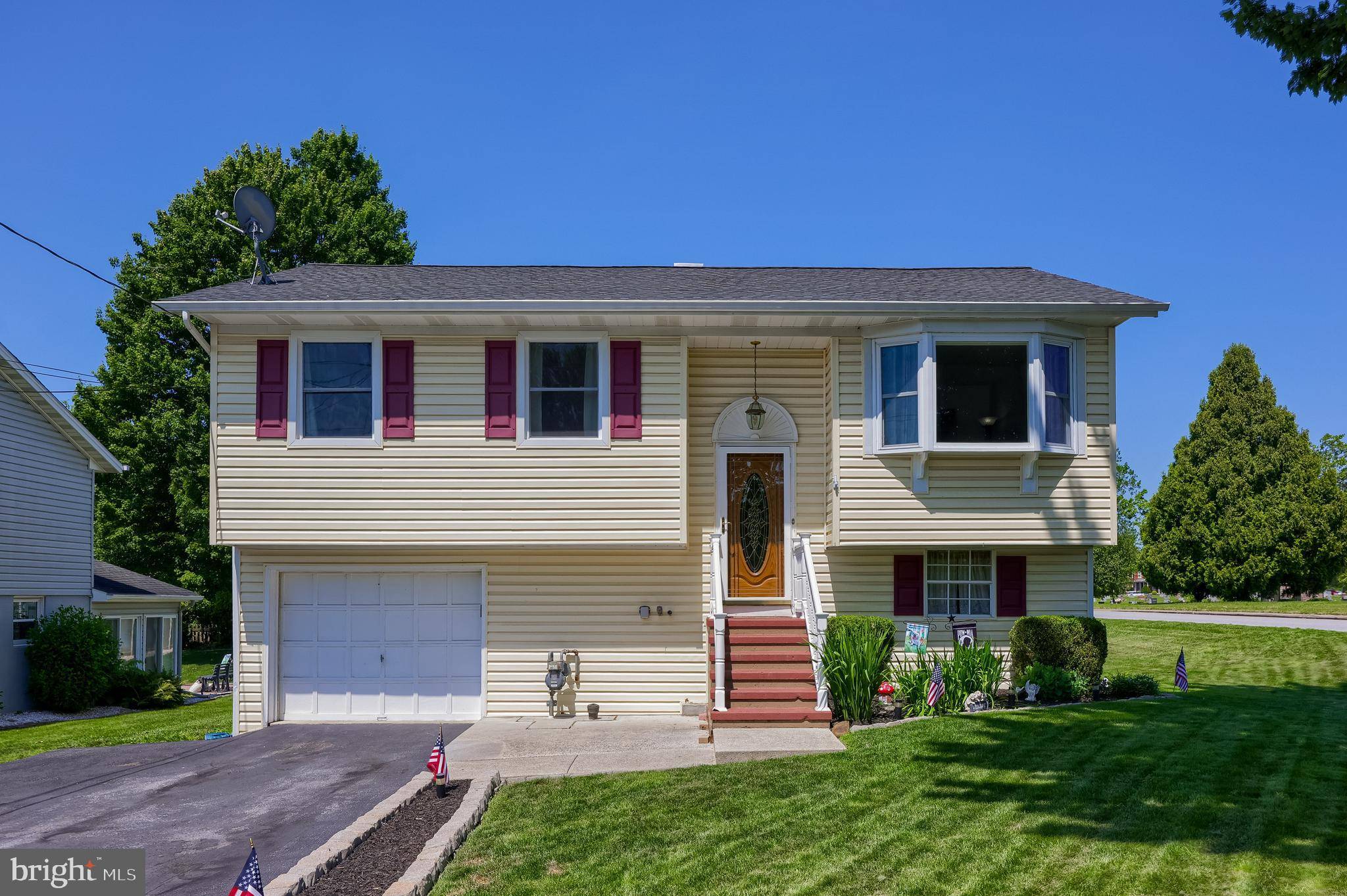 Hanover, PA 17331,1 SHERMAN ST