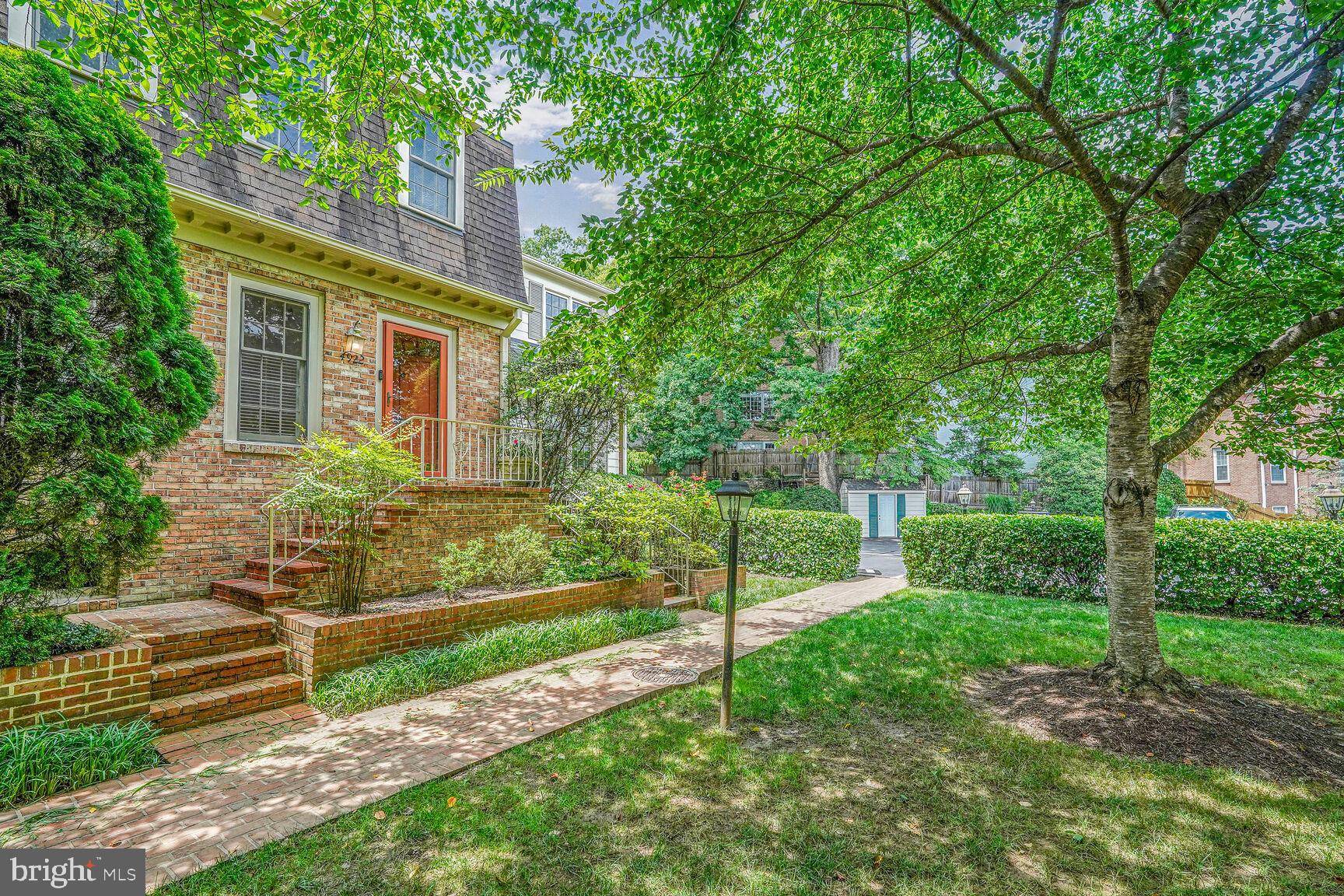 Bethesda, MD 20816,4922 WESTERN AVE #D7