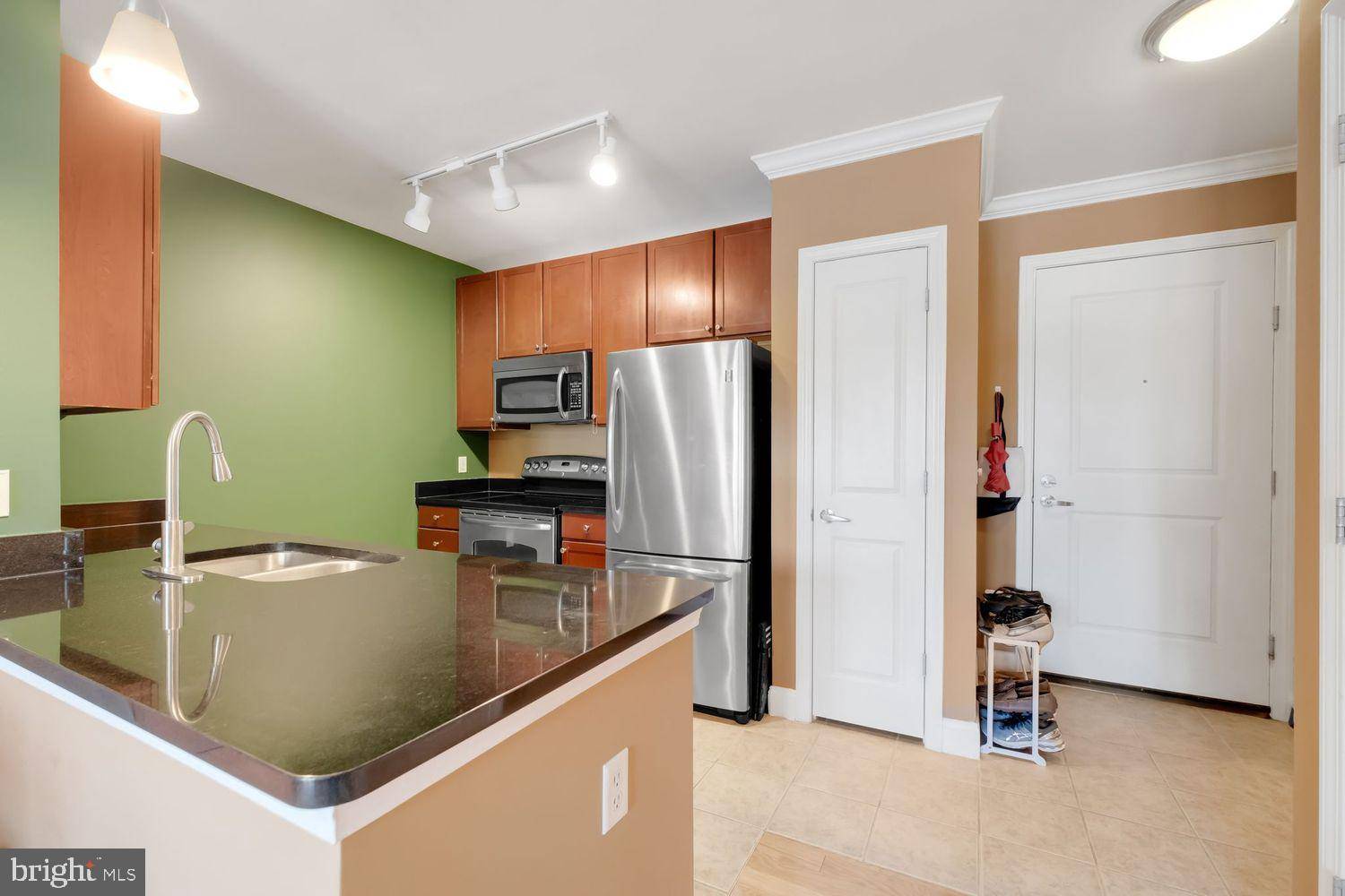 Washington, DC 20003,1391 PENNSYLVANIA AVE SE #247