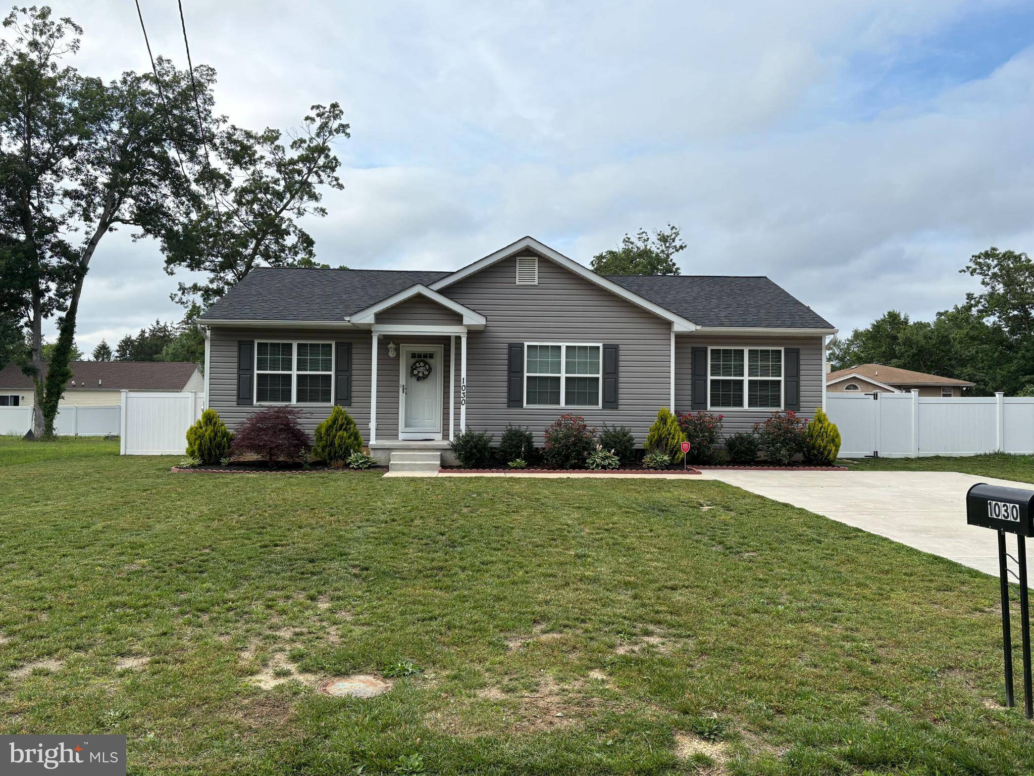 Vineland, NJ 08360,1030 CAMBRIDGE PL