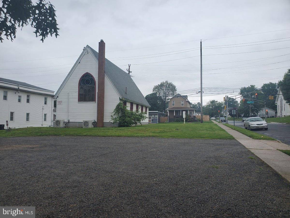 Pennsauken, NJ 08110,448 ENGARD AVE