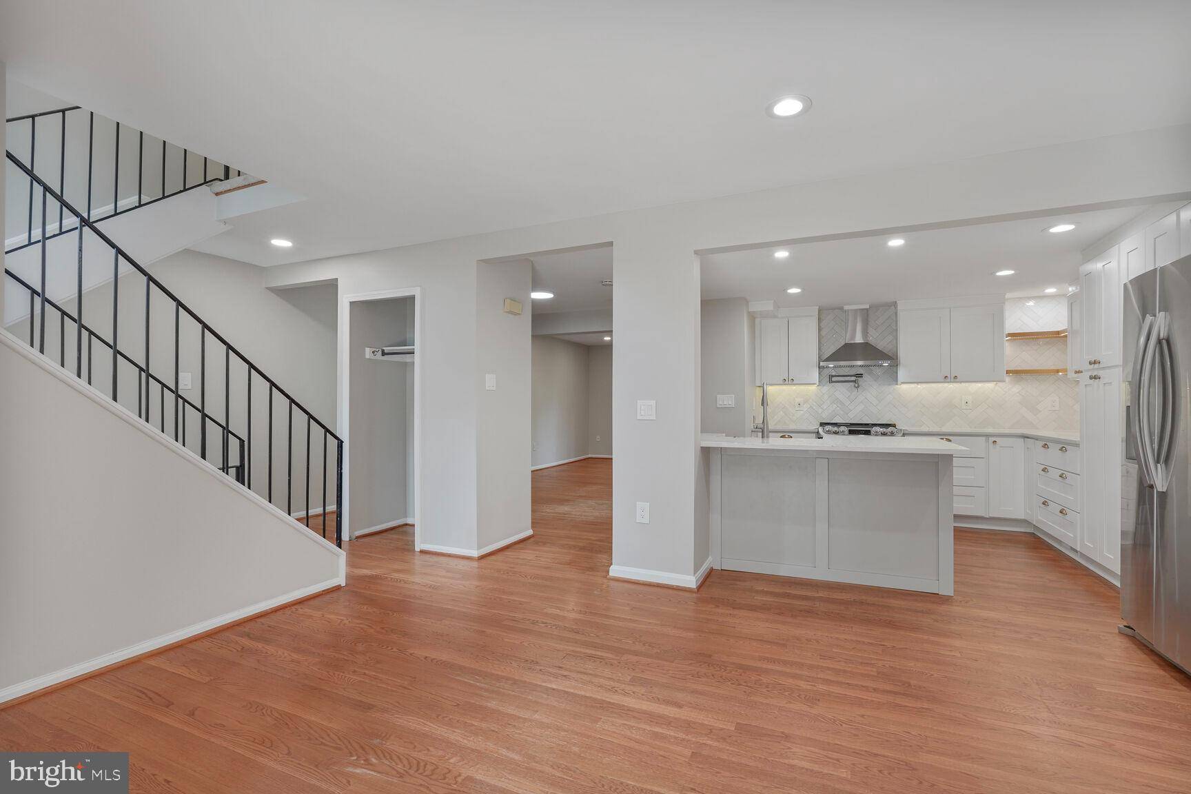 Reston, VA 20190,11022 SAFFOLD WAY