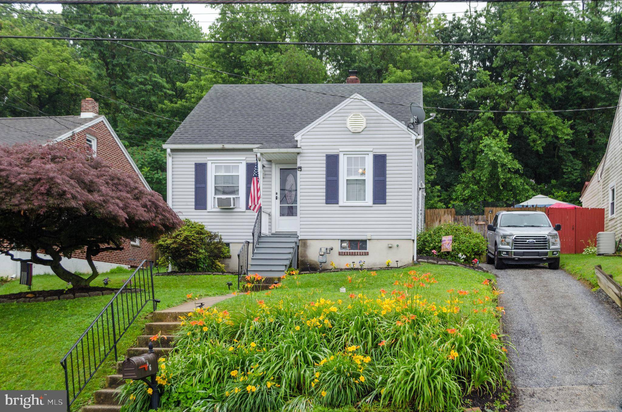 York, PA 17403,556 HILLCREST RD