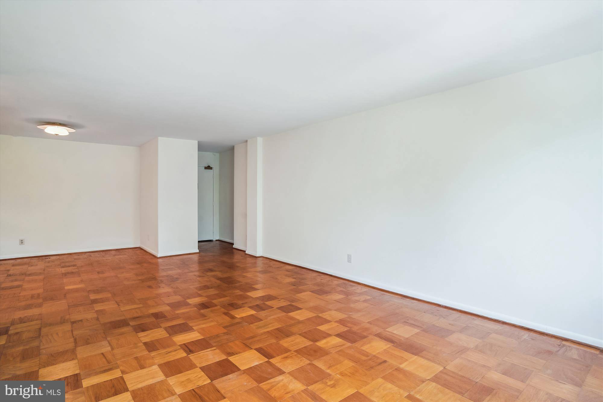 Bethesda, MD 20814,4977 BATTERY LN #1-319