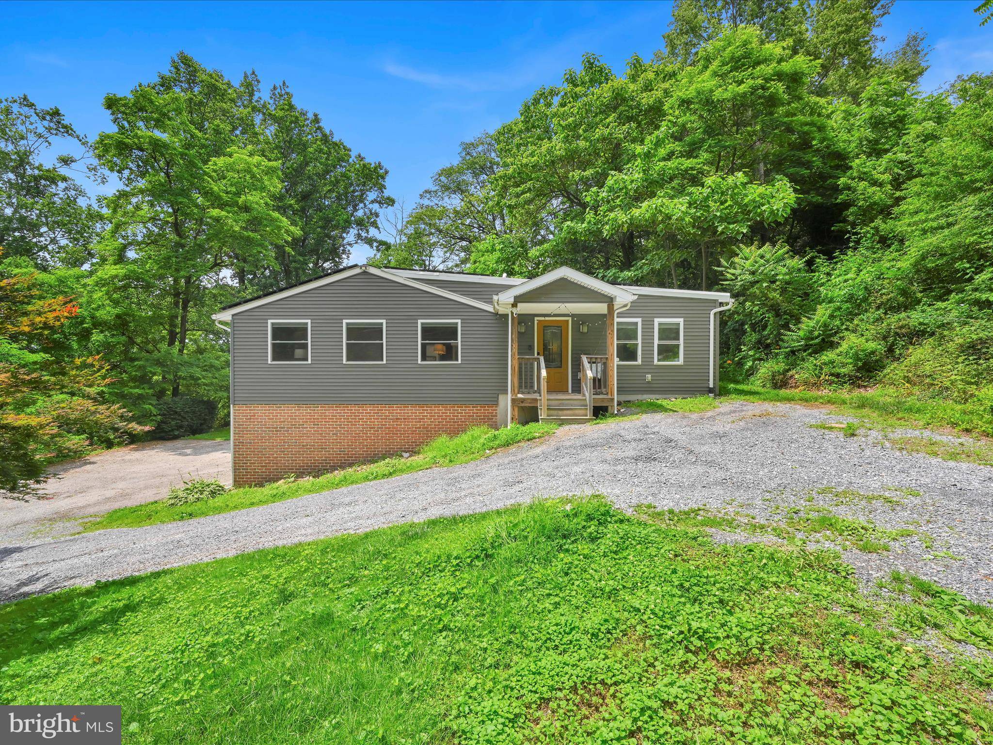 Columbia, PA 17512,322 INDIAN HEAD RD