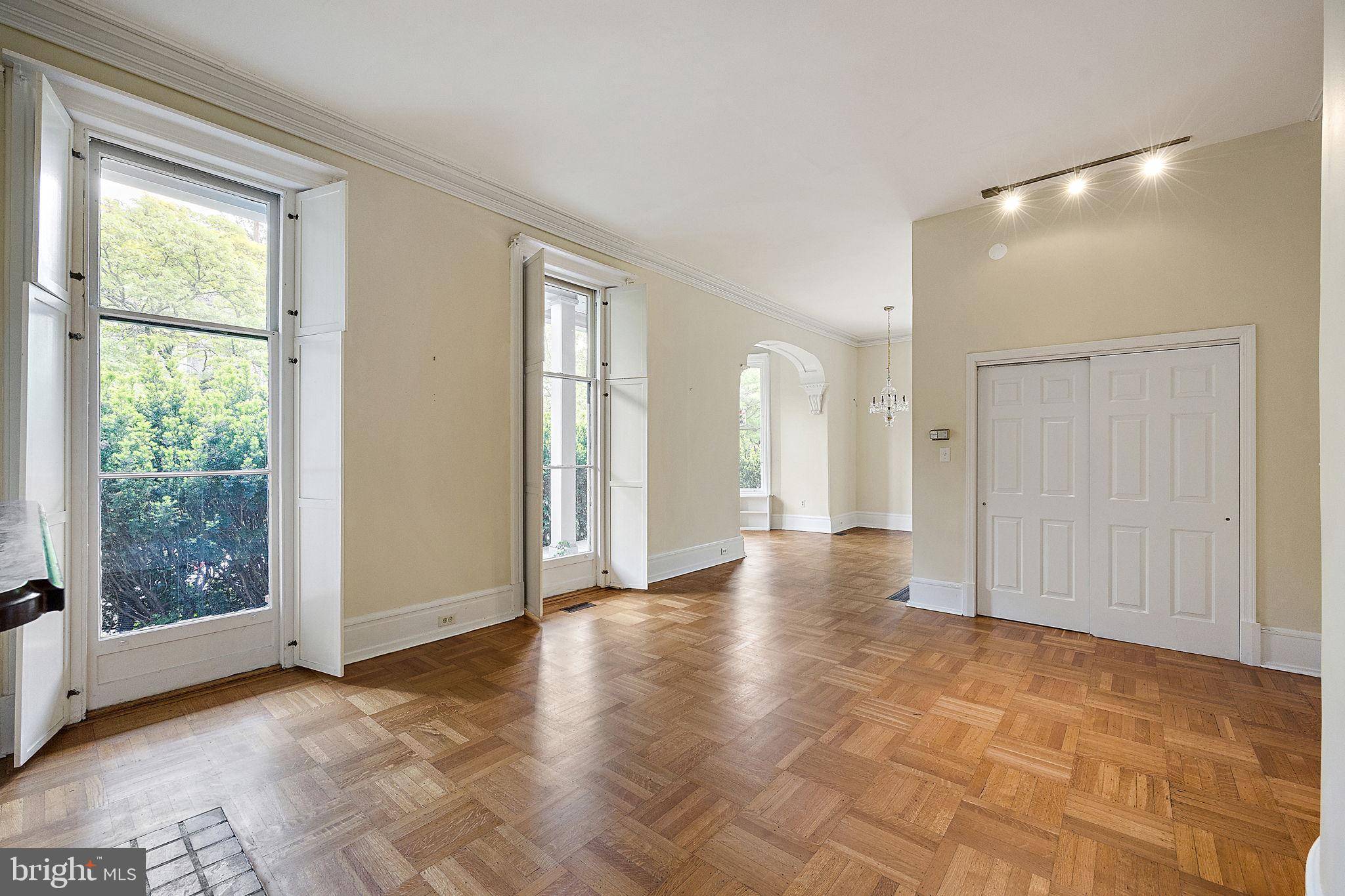 Wilmington, DE 19806,1401 DELAWARE AVE #1F