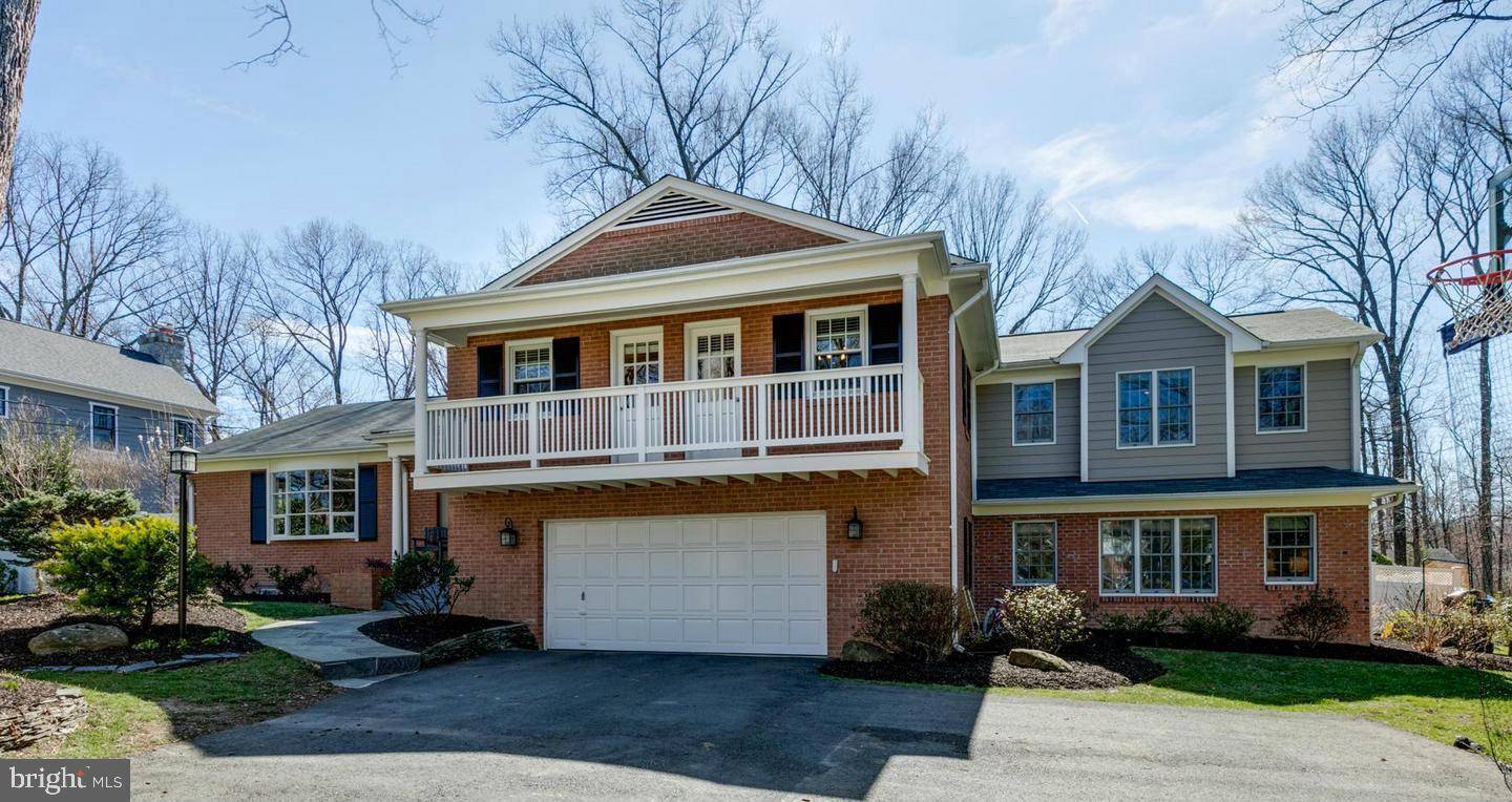 Vienna, VA 22180,8633 JANET LN