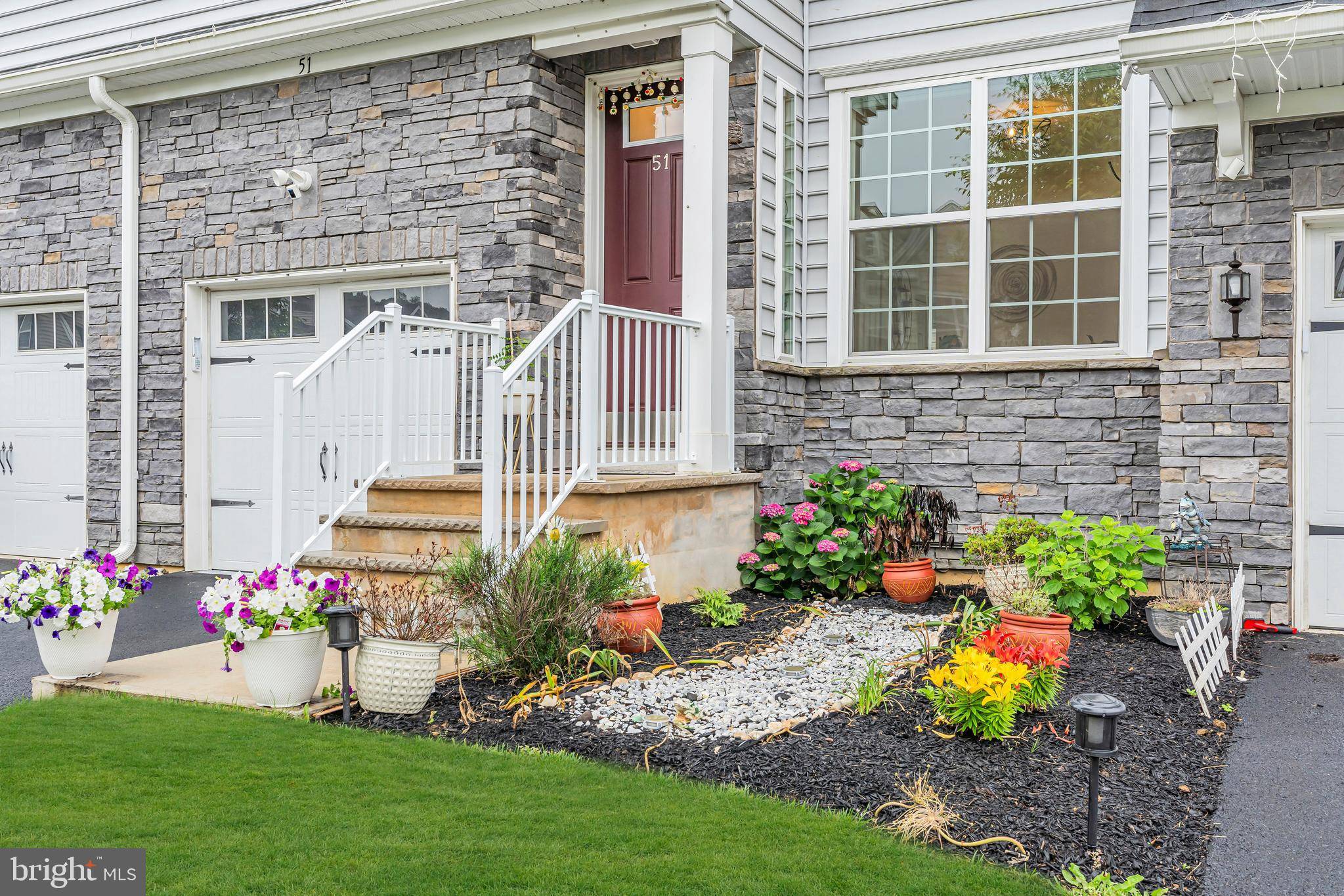 Monroe Township, NJ 08831,51 BEGONIA LN