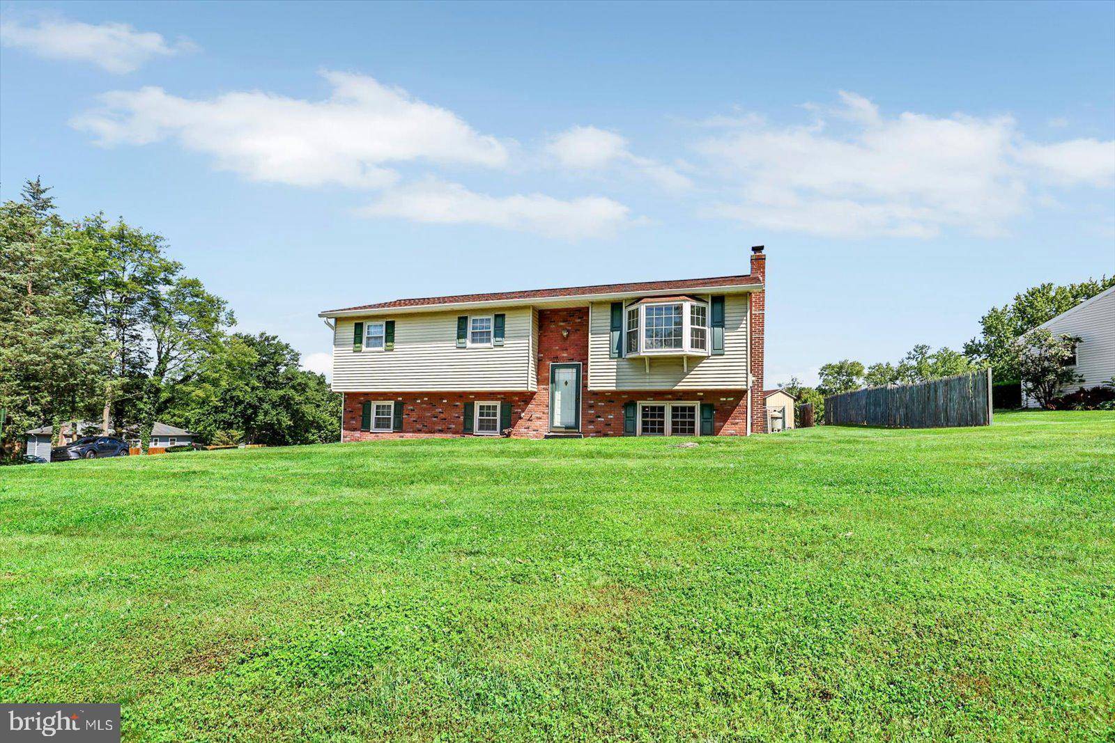 Etters, PA 17319,225 BOBBY JONES DR