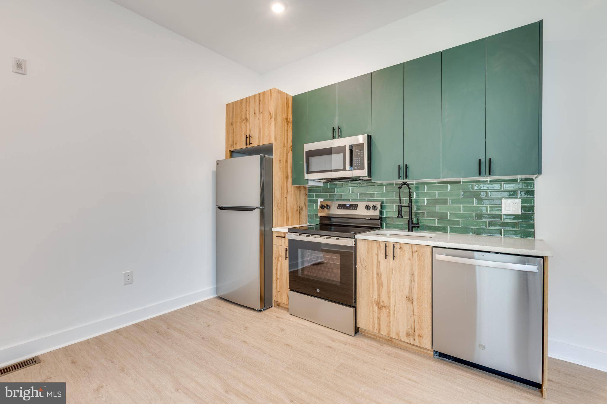 Philadelphia, PA 19133,2500 N LAWRENCE ST #1