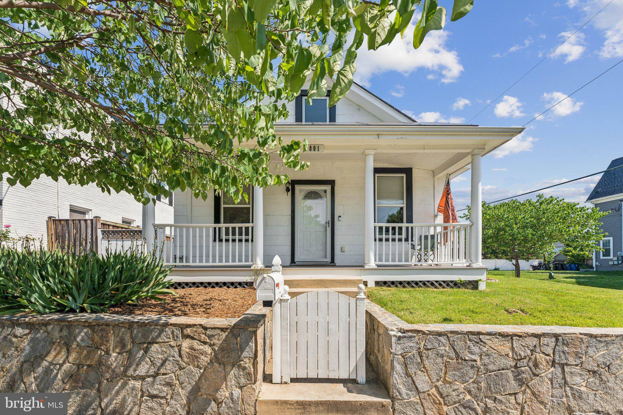 Arlington, VA 22202,801 20TH ST S