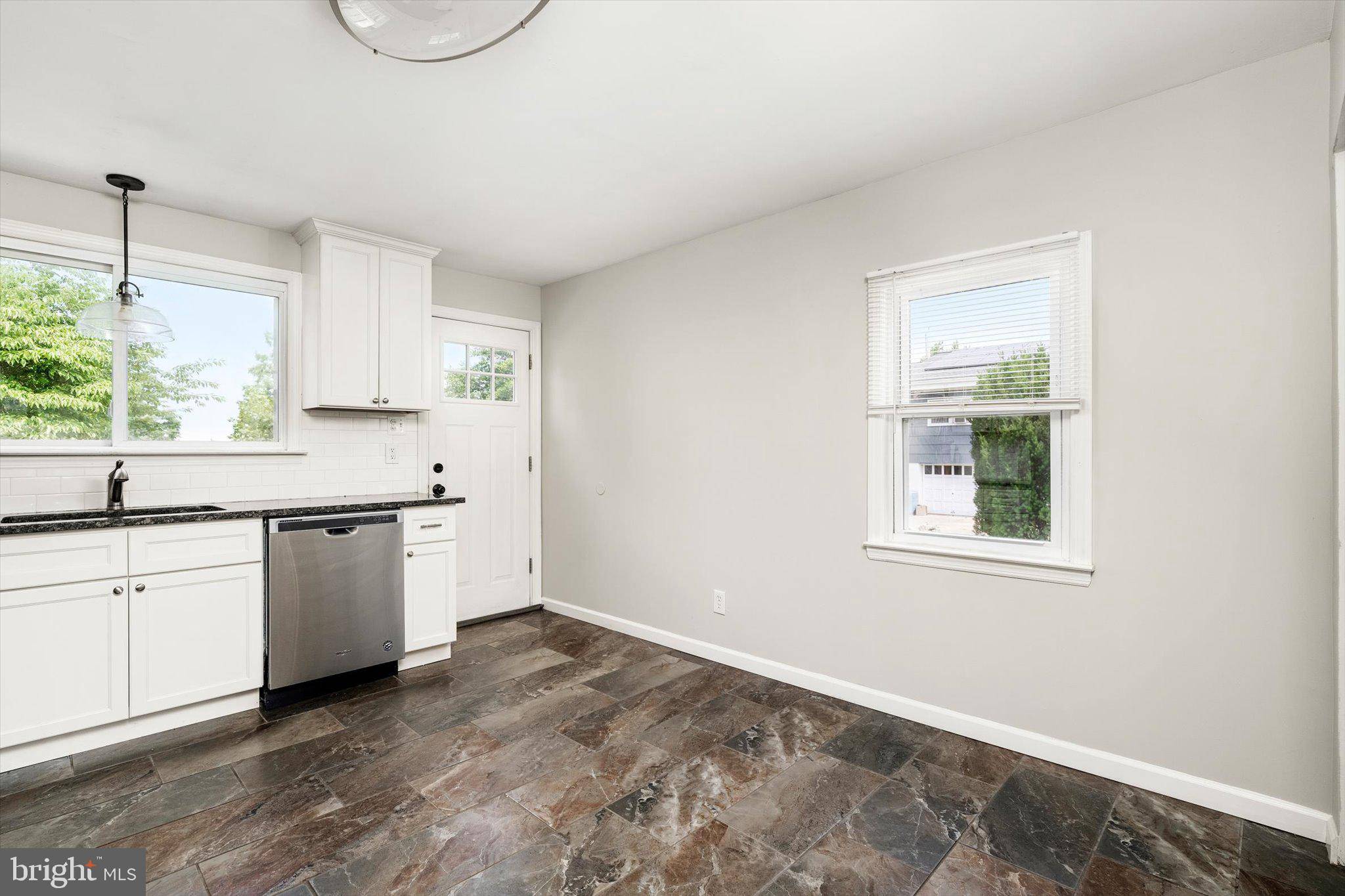 Florence, NJ 08518,415 PINE ST